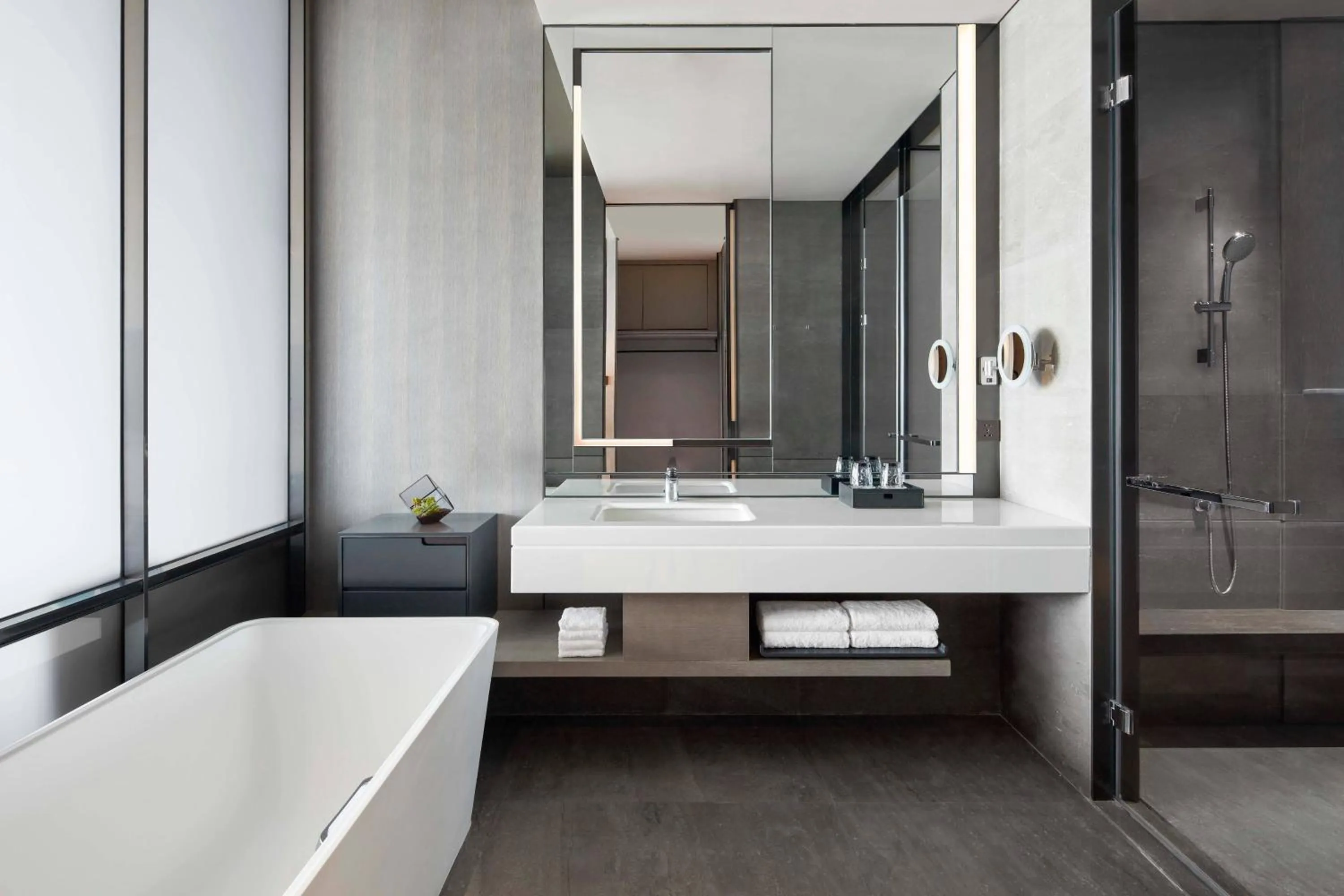 Bathroom in Wuhan Marriott Hotel Optics Valley