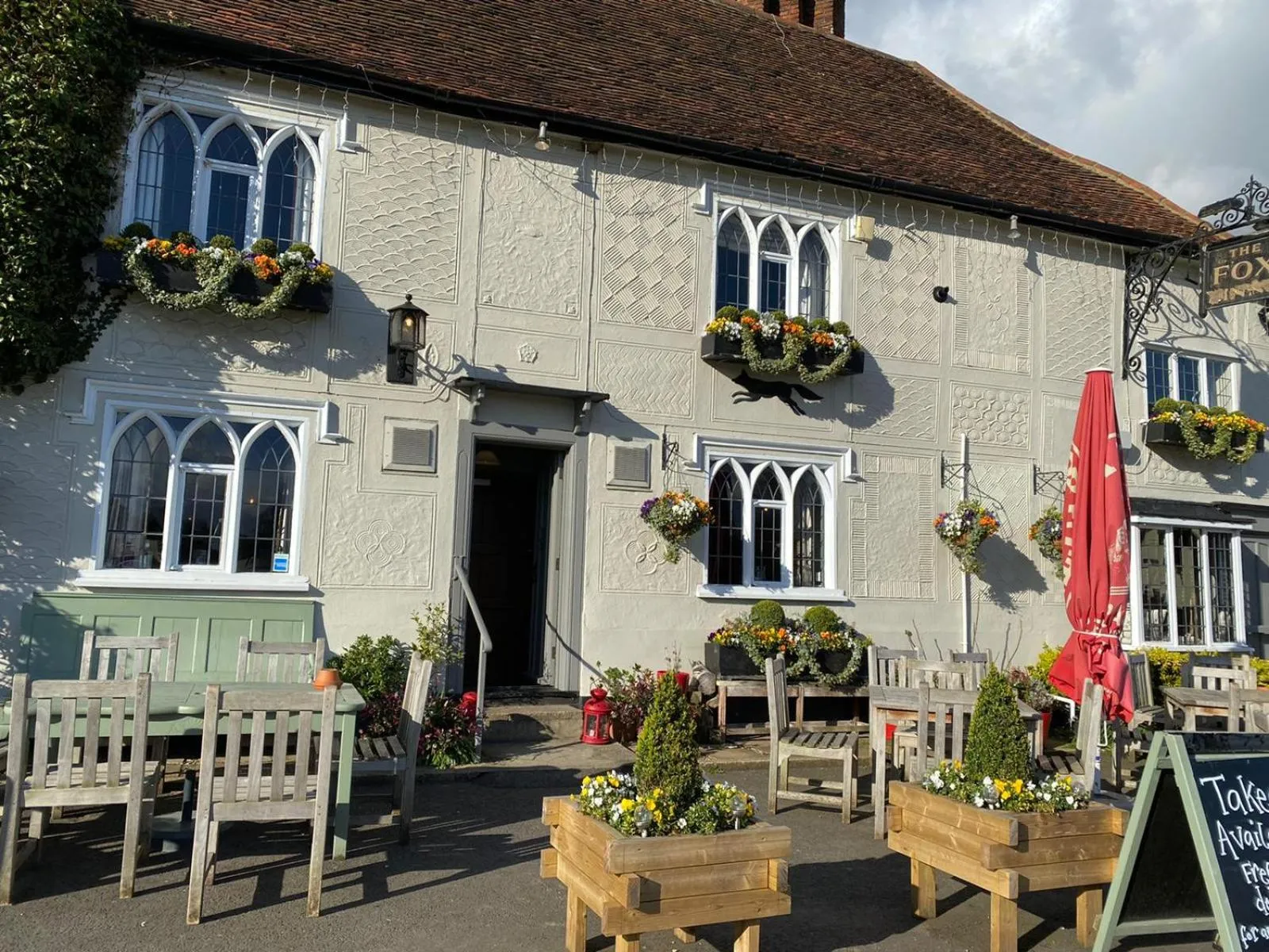 Neighbourhood in Millie's Cottage