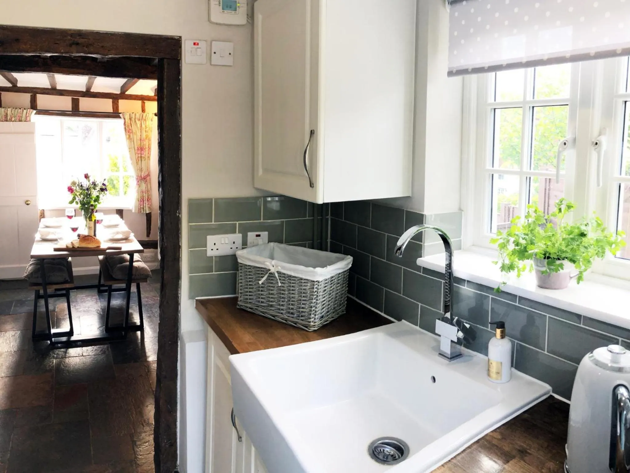 Kitchen or kitchenette in Millie's Cottage