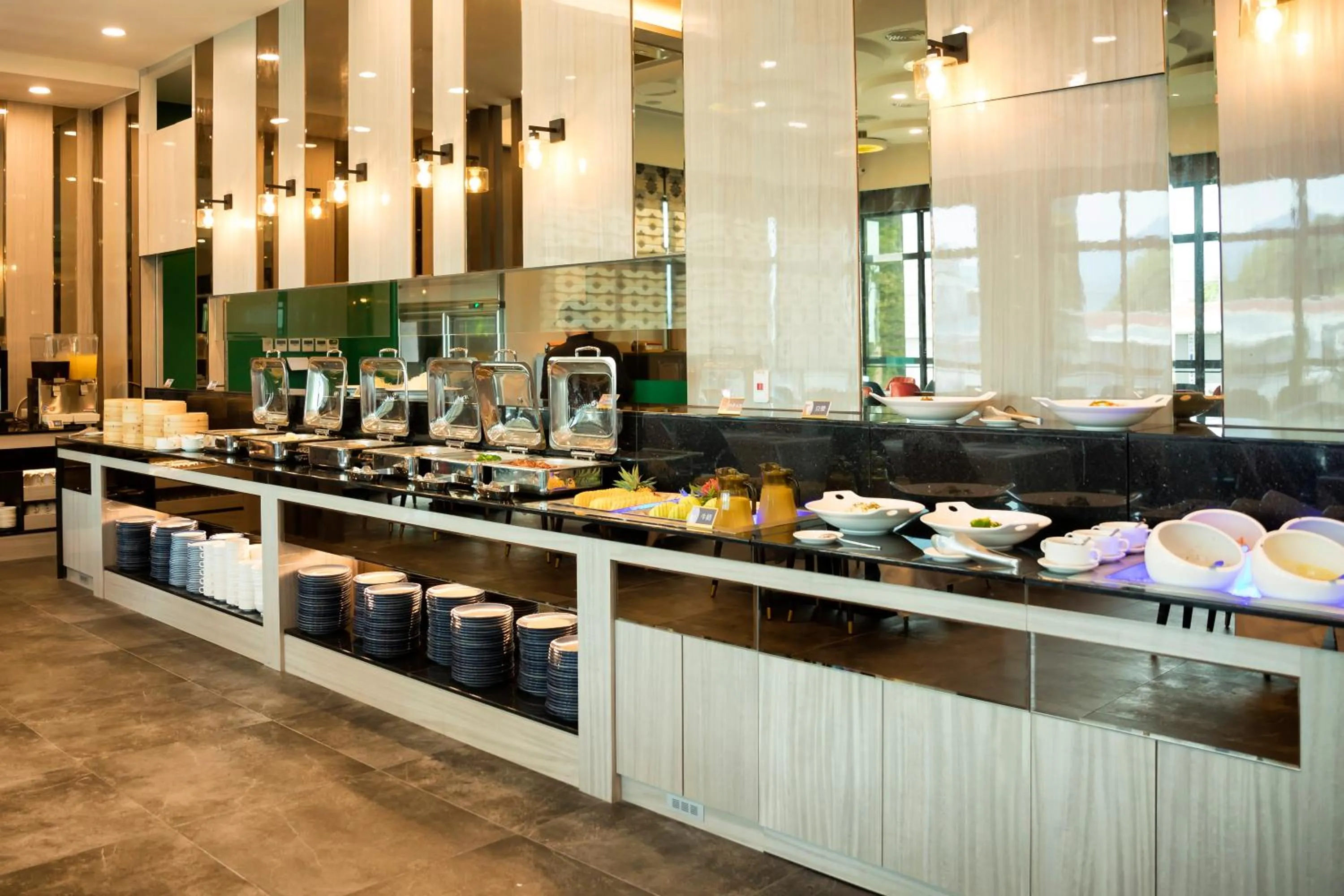 Breakfast in Grand Hotel Lili