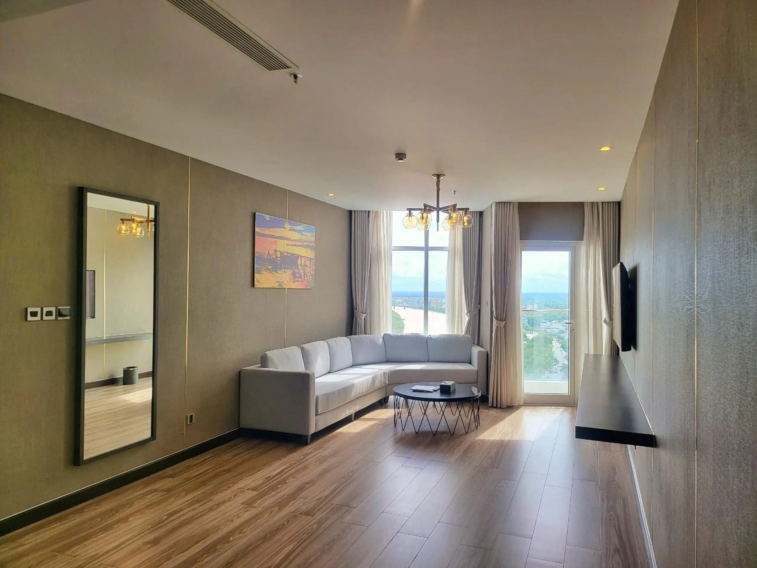 Living room, Bed in Diamond Stars Ben Tre Hotel