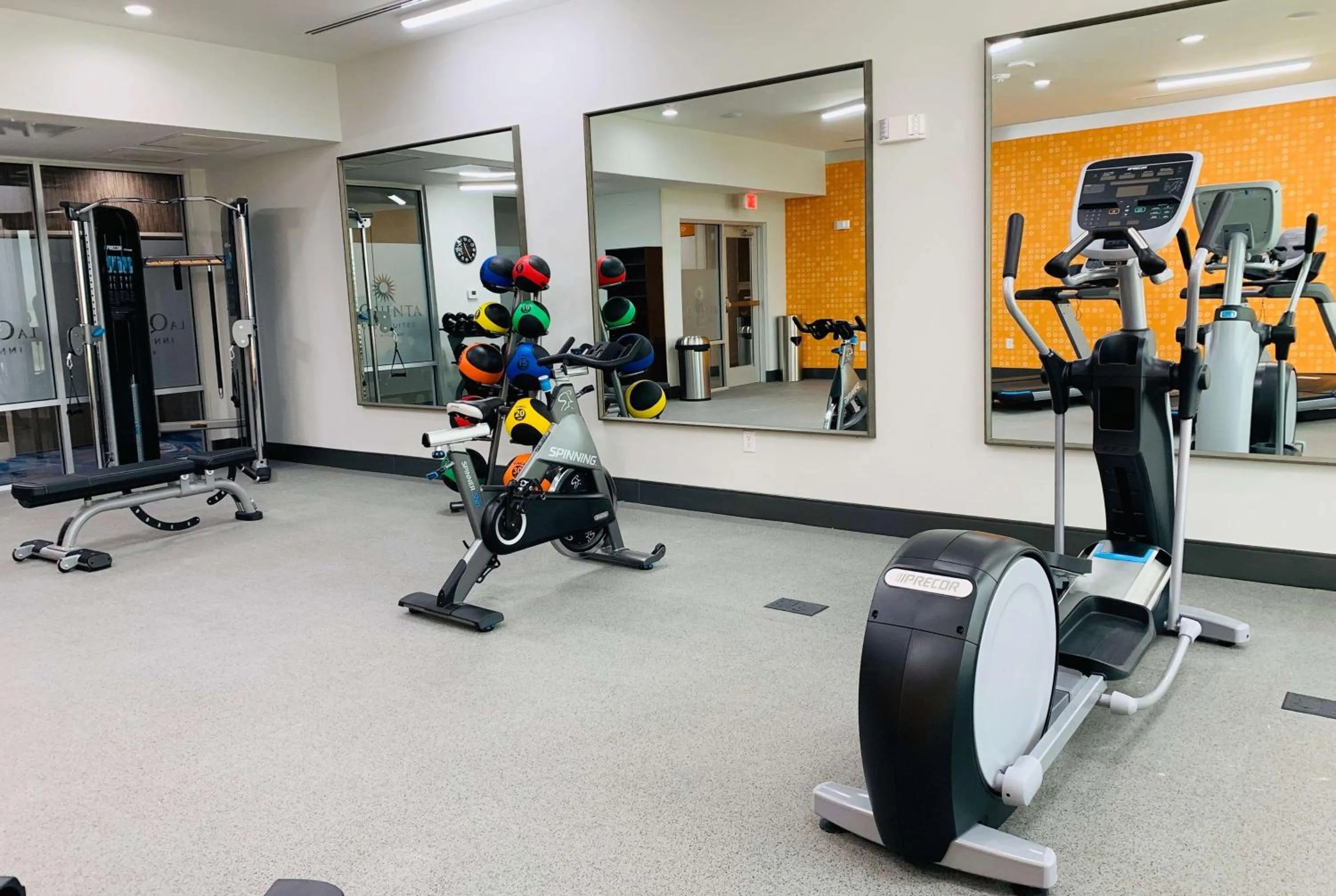 Fitness centre/facilities in La Quinta Inn & Suites by Wyndham - Red Oak TX IH-35E