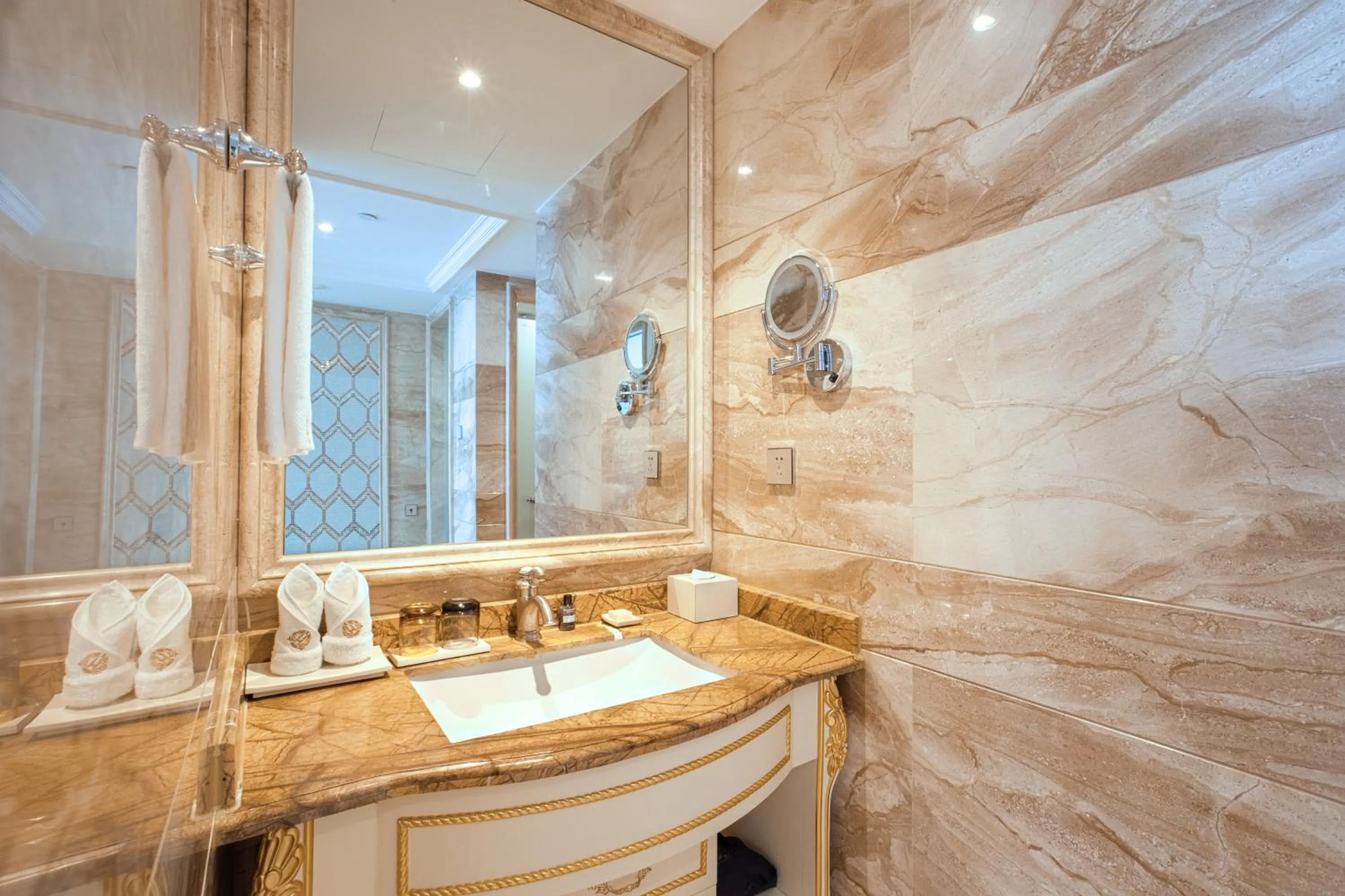 Bathroom in Wyndham Grand Kunming East