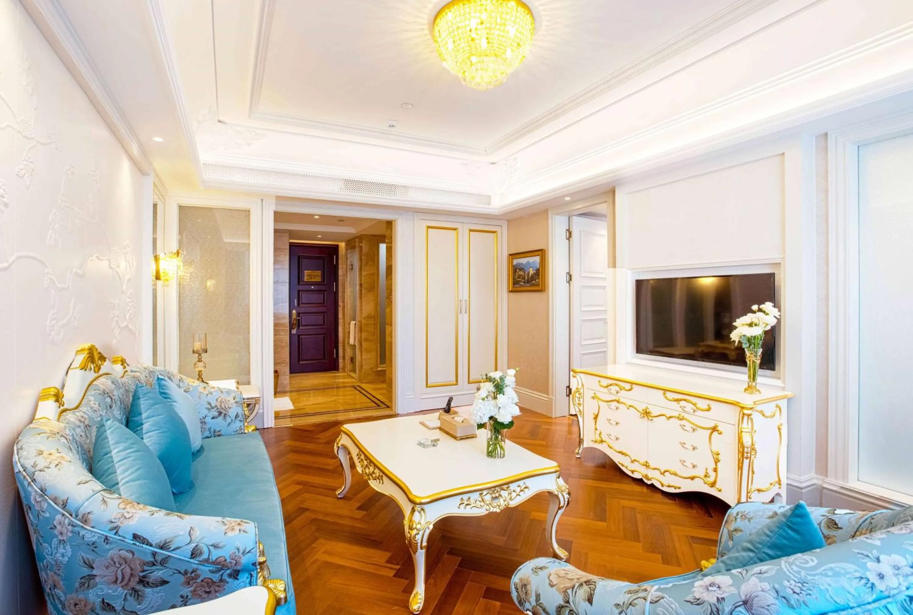 Living room in Wyndham Grand Kunming East