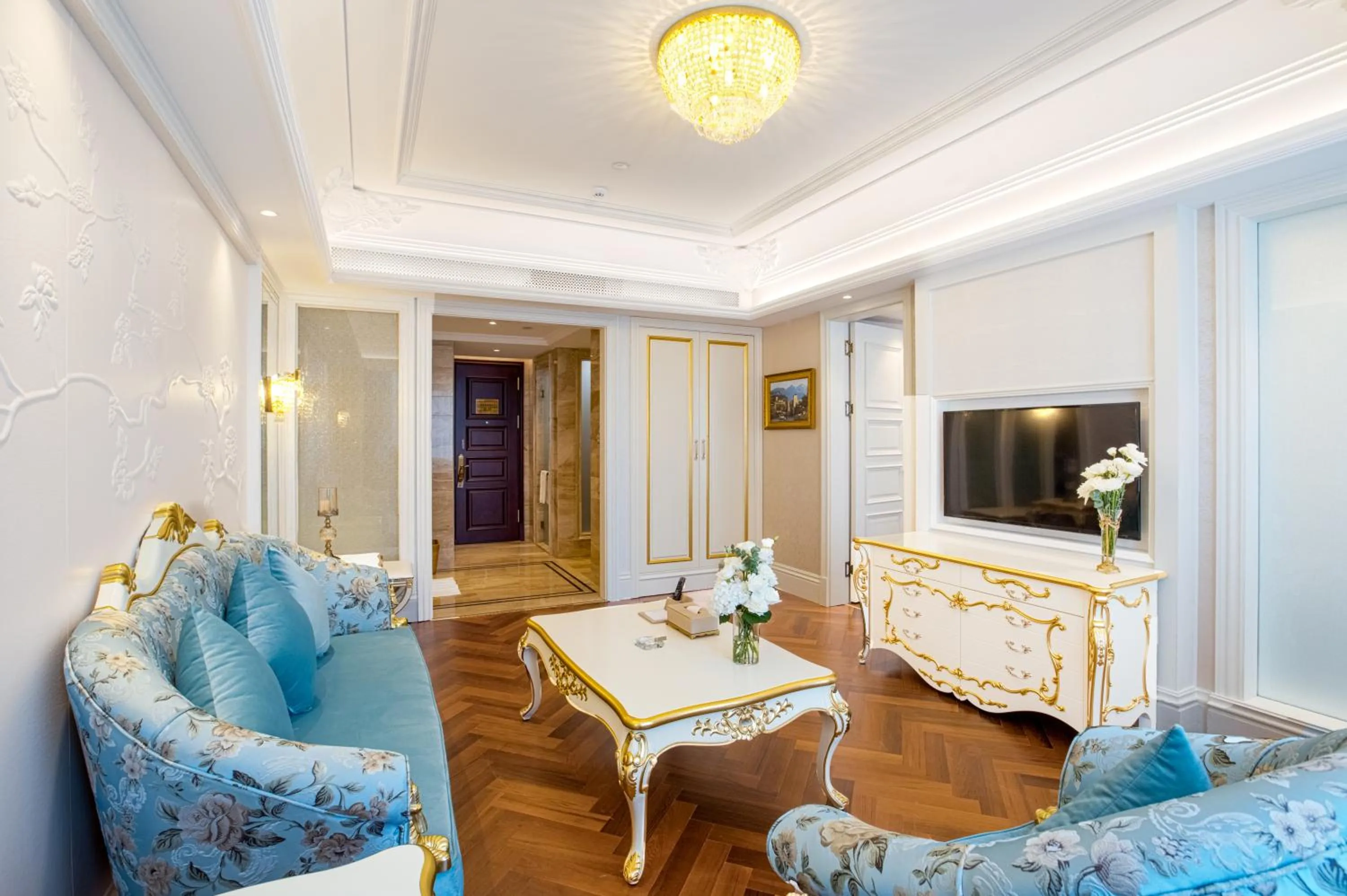 Living room in Wyndham Grand Kunming East