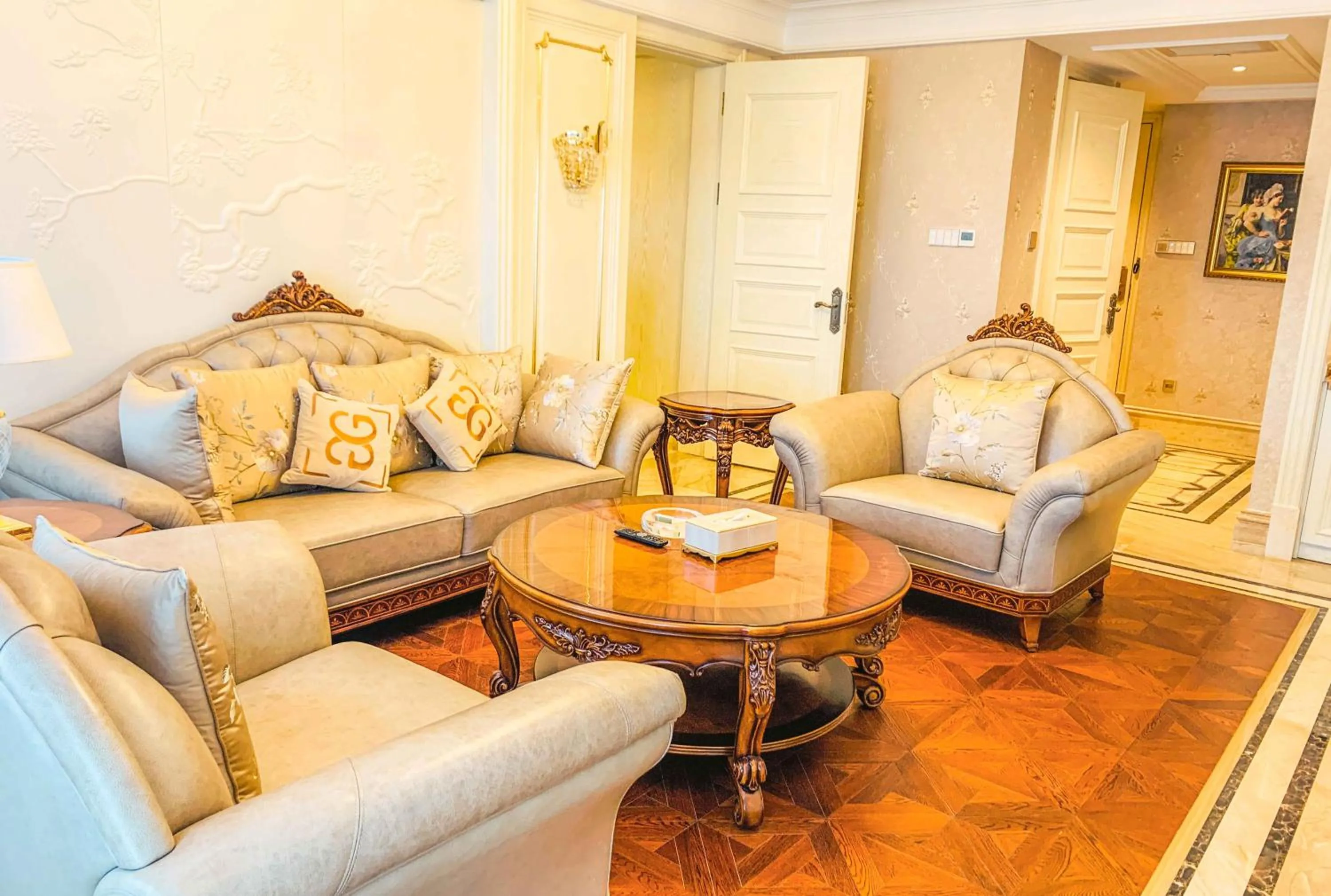 Seating area in Wyndham Grand Kunming East