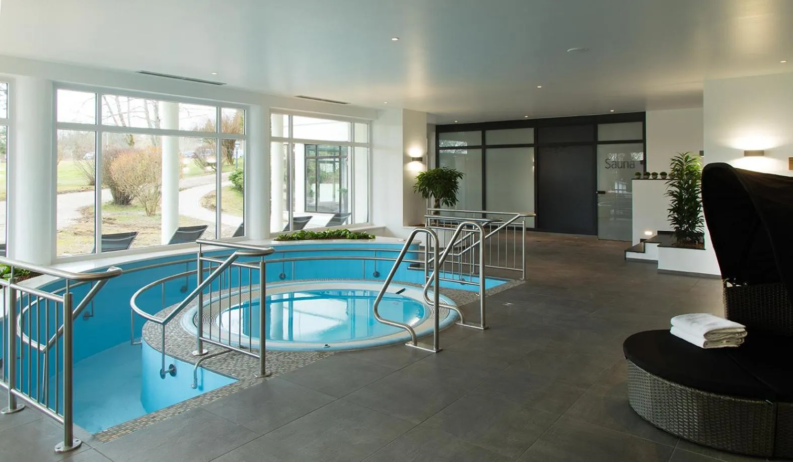 Hot Tub in Hotel Tanneck