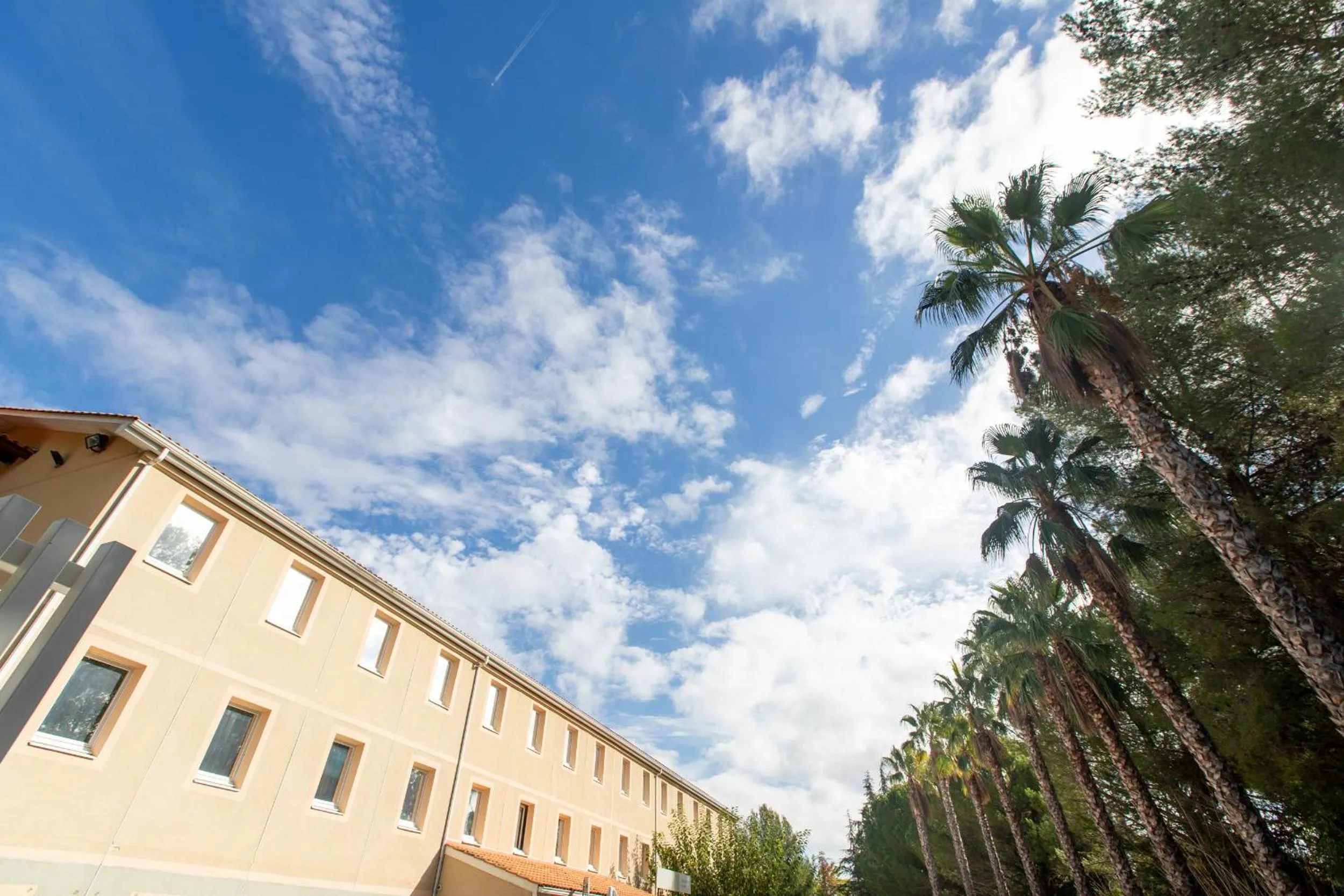 Property building in Logis Hôtel de Port d'Alon - St Cyr sur Mer