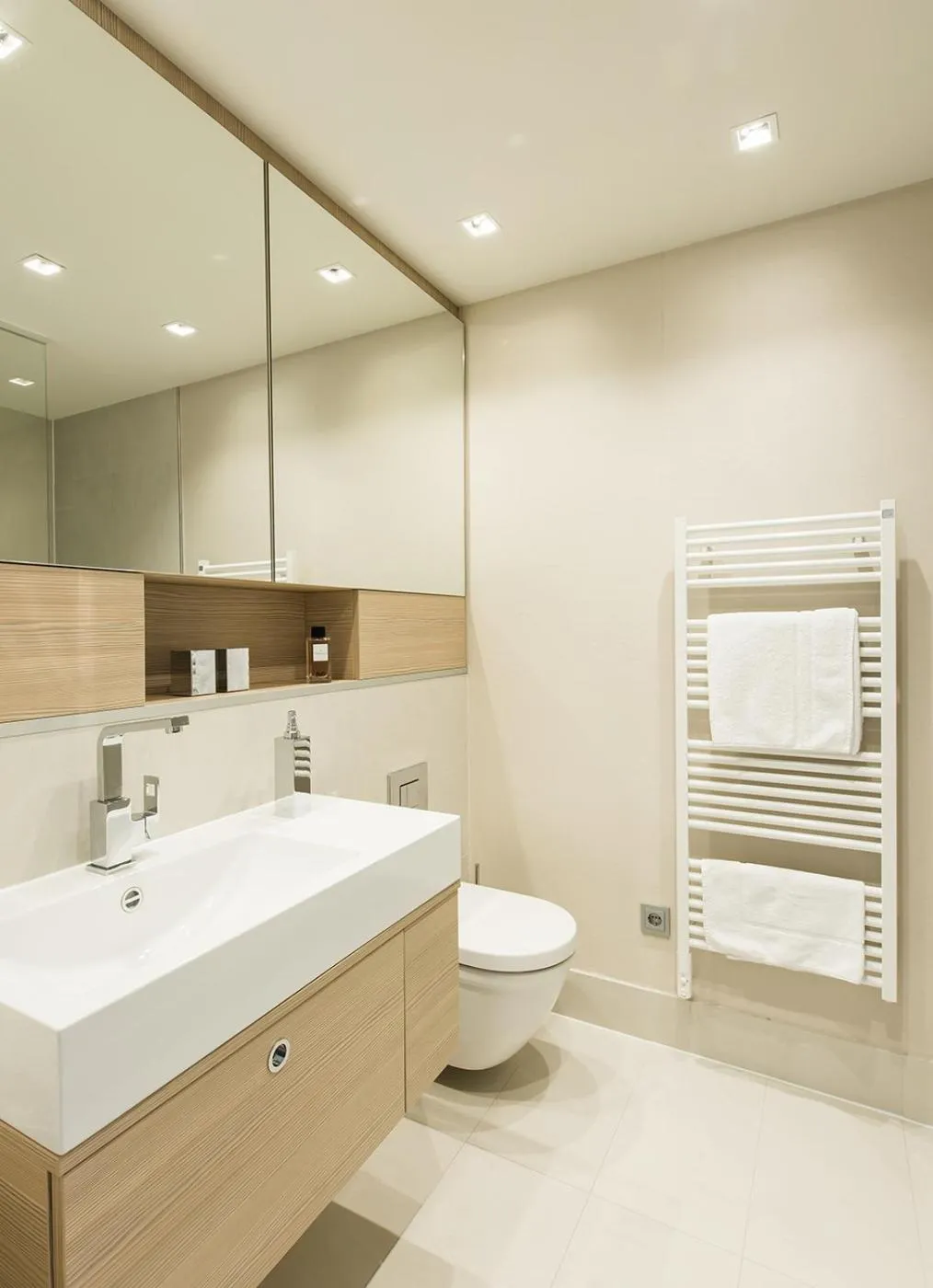 Toilet in Brera Serviced Apartments Frankfurt Oper