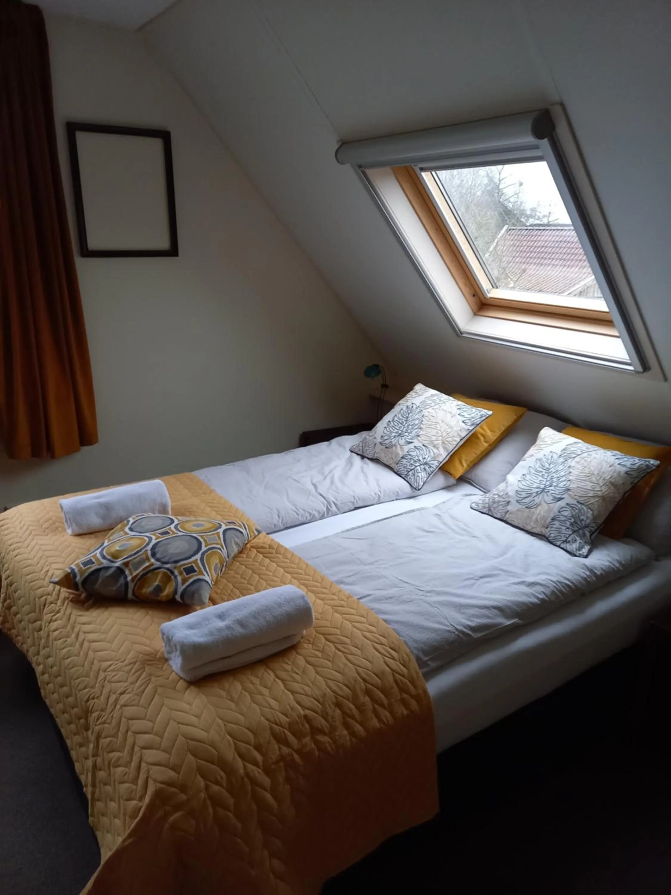 Bedroom, Bed in B&B overnachting de Margriet