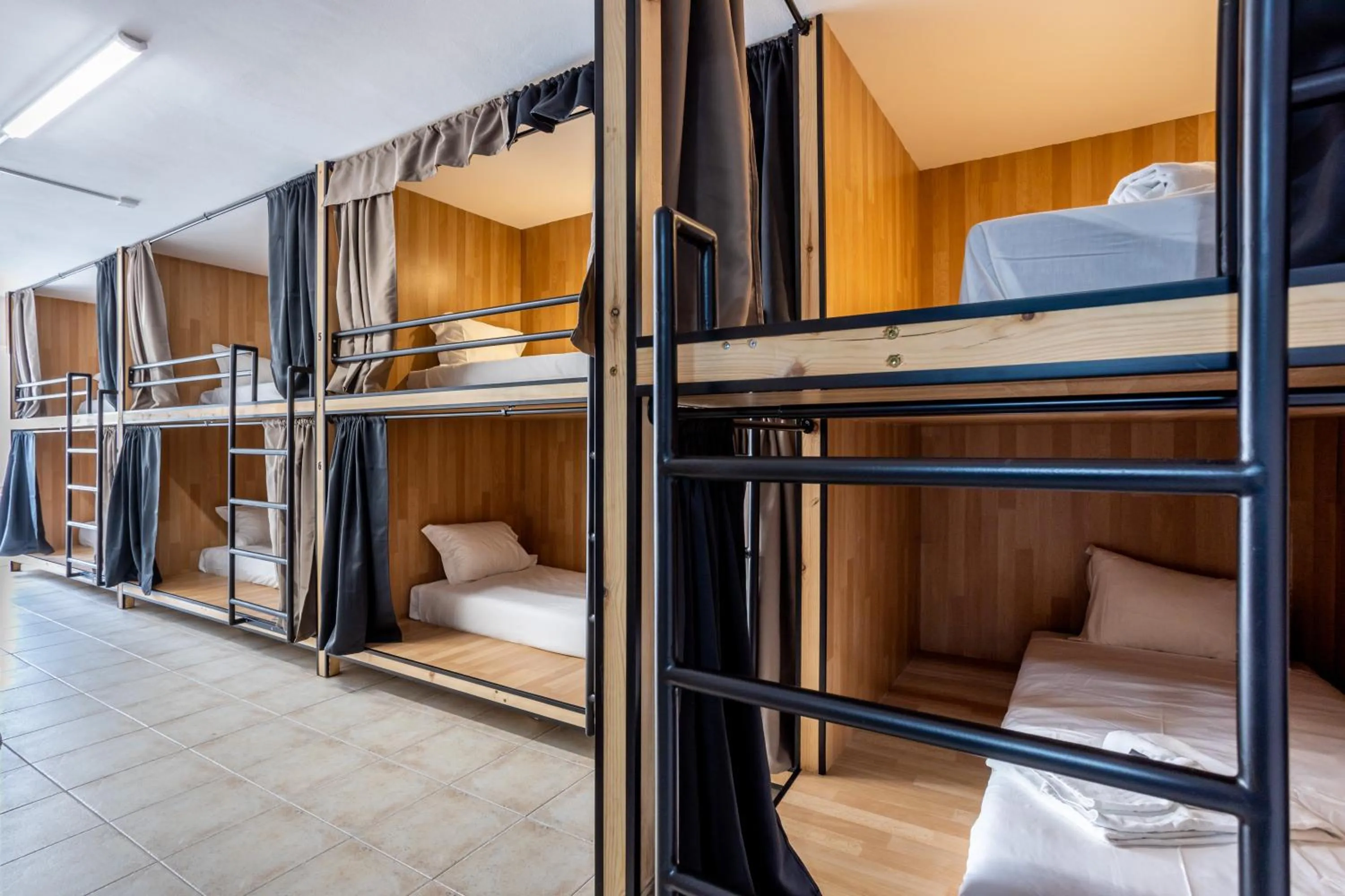 bunk bed, Bed in Best Guest Residence