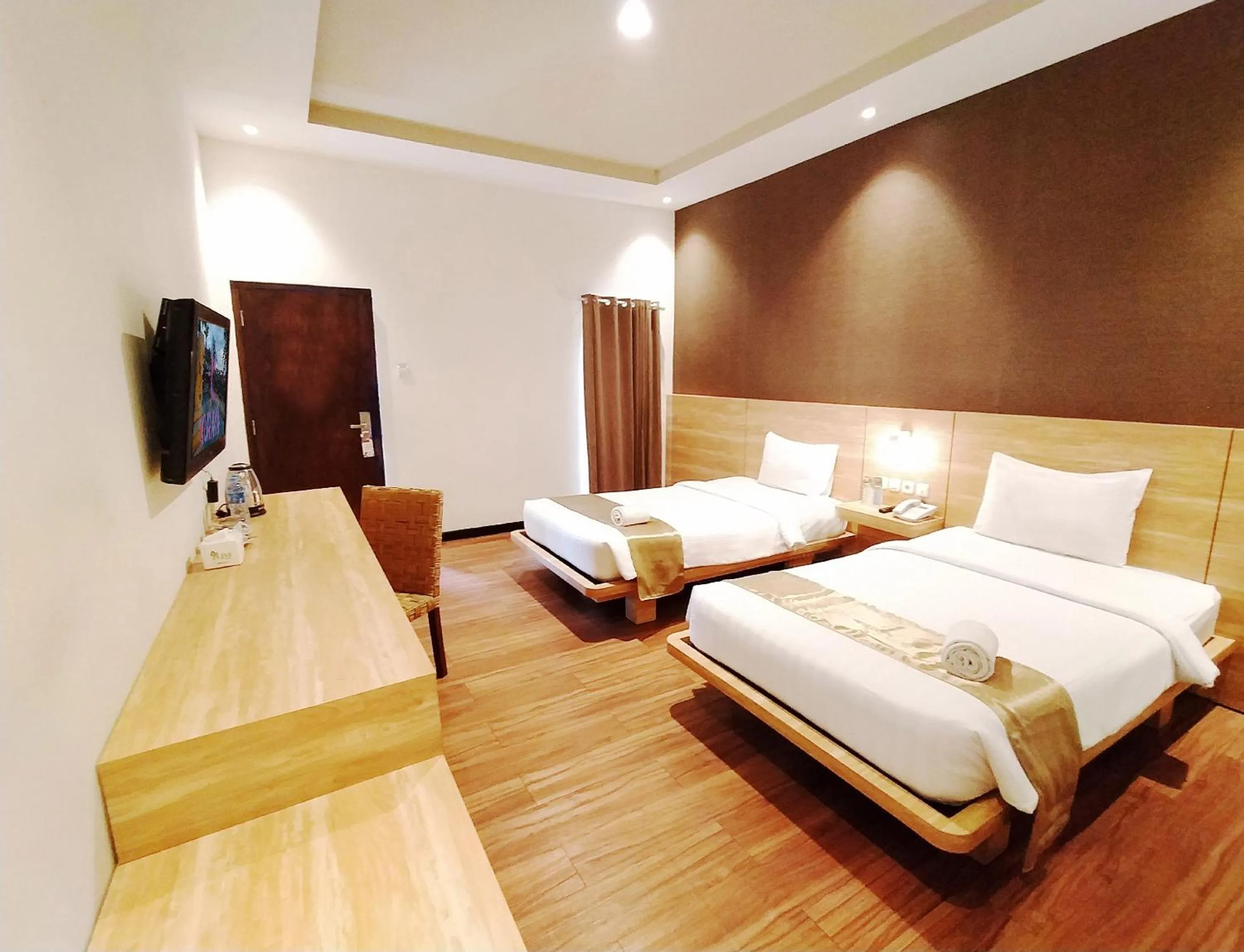 Shower, Bed in Kuraya Hotel Residence