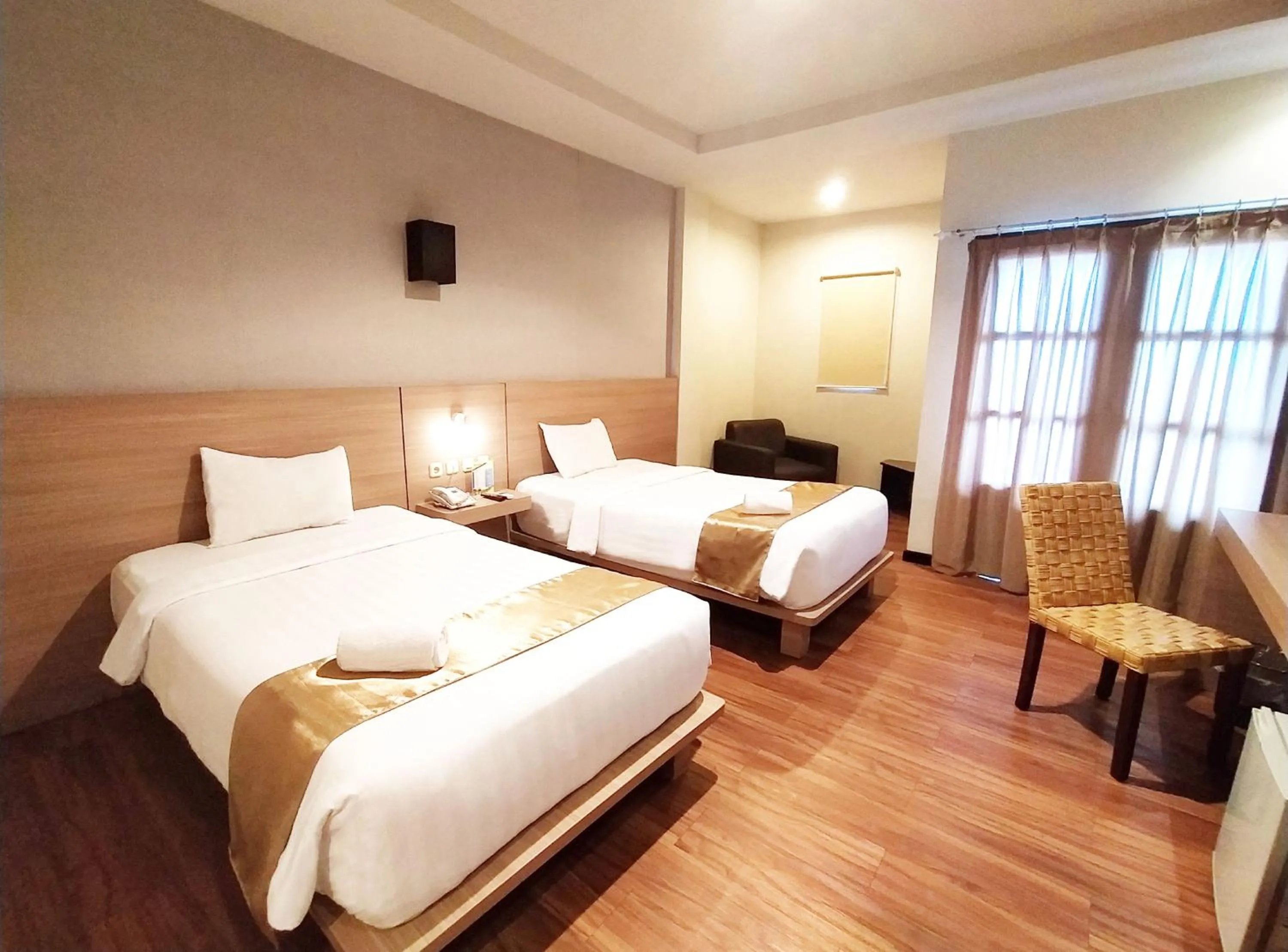 Shower, Bed in Kuraya Hotel Residence