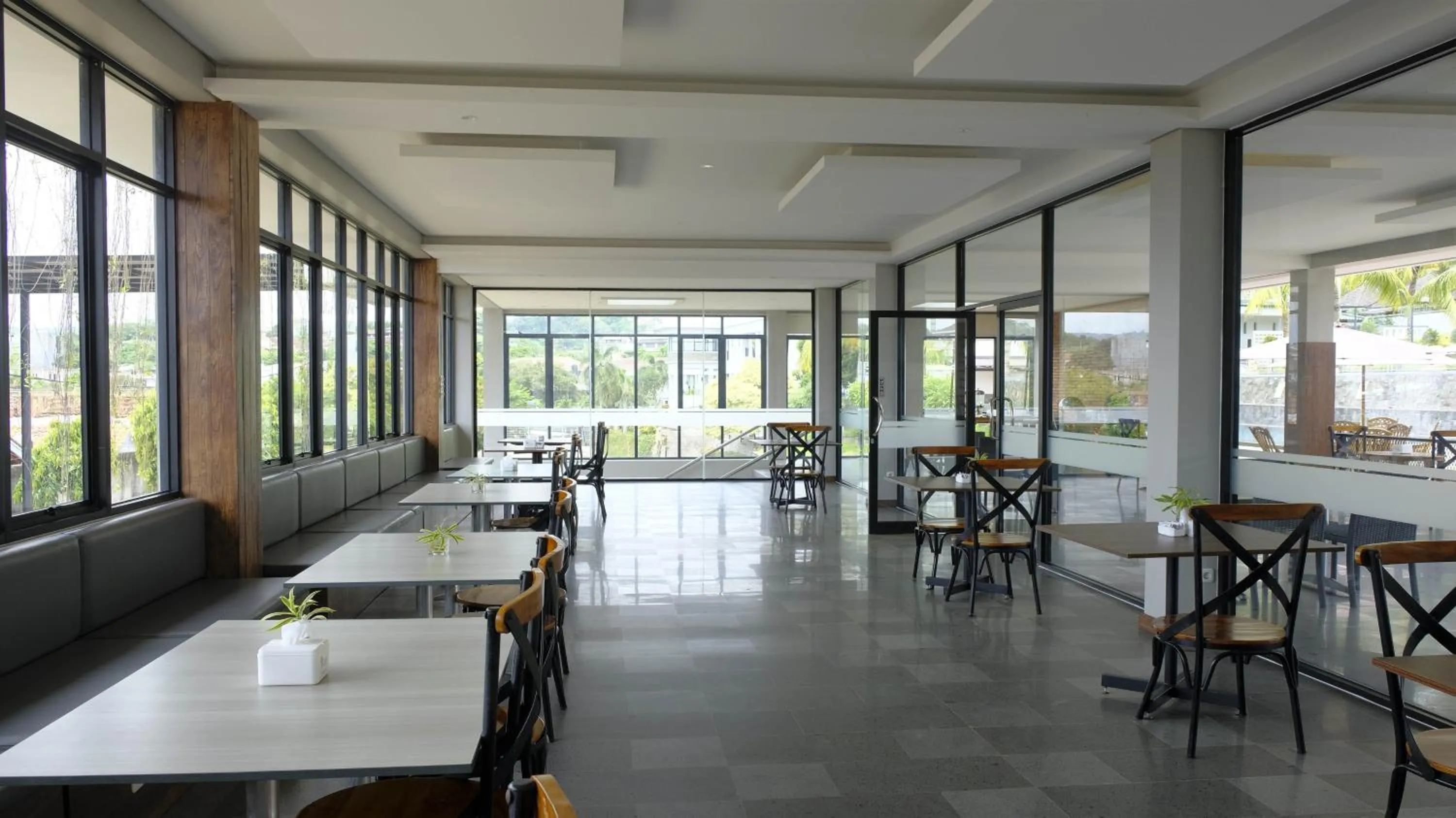 Buffet breakfast in Kuraya Hotel Residence