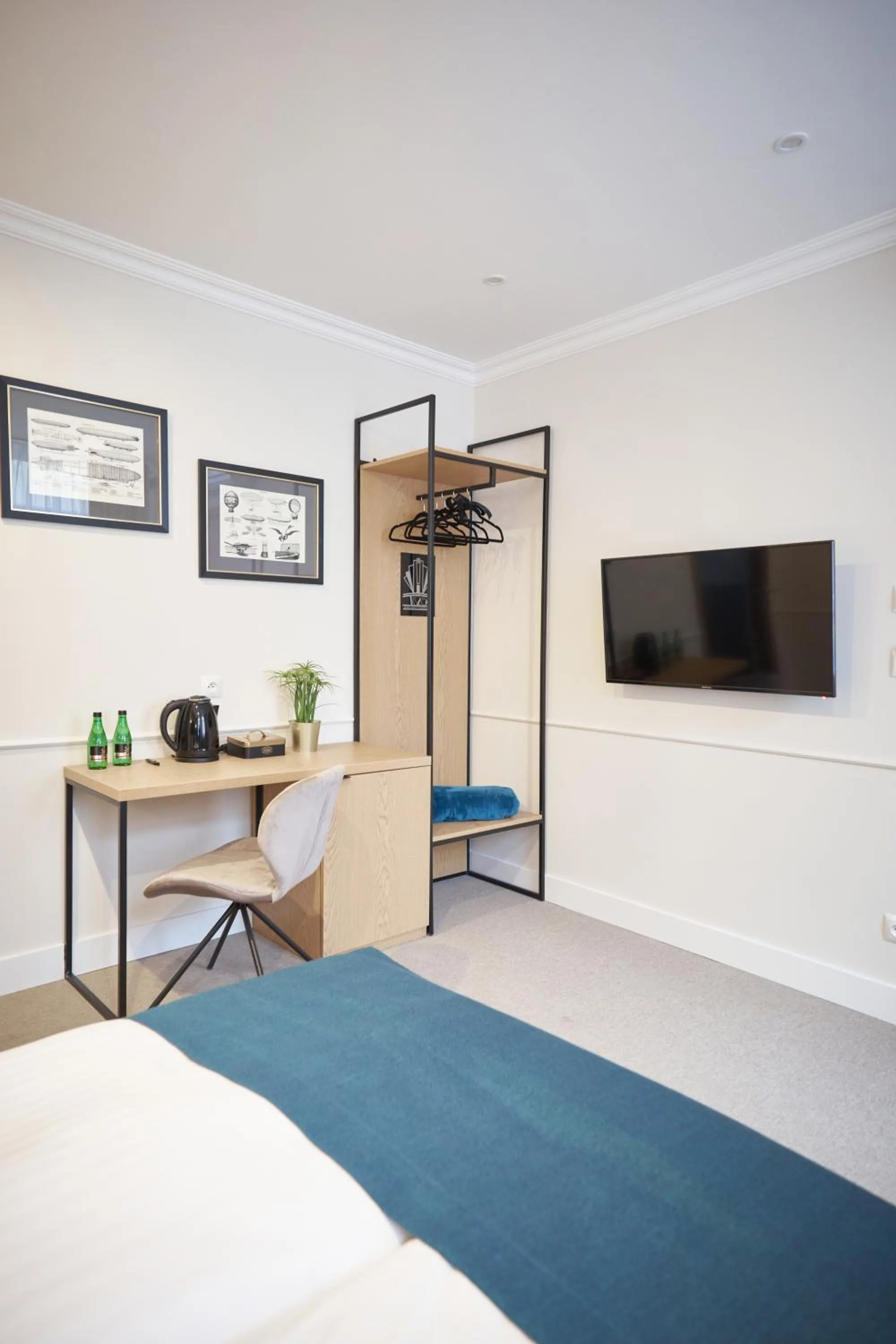 TV and multimedia, Bed in Apartamenty Klasztorna 25