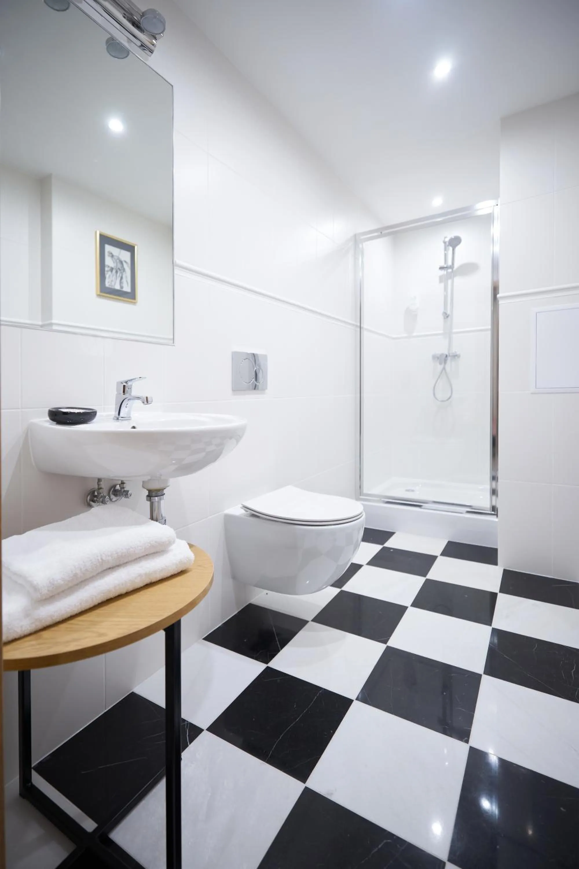 Shower in Apartamenty Klasztorna 25