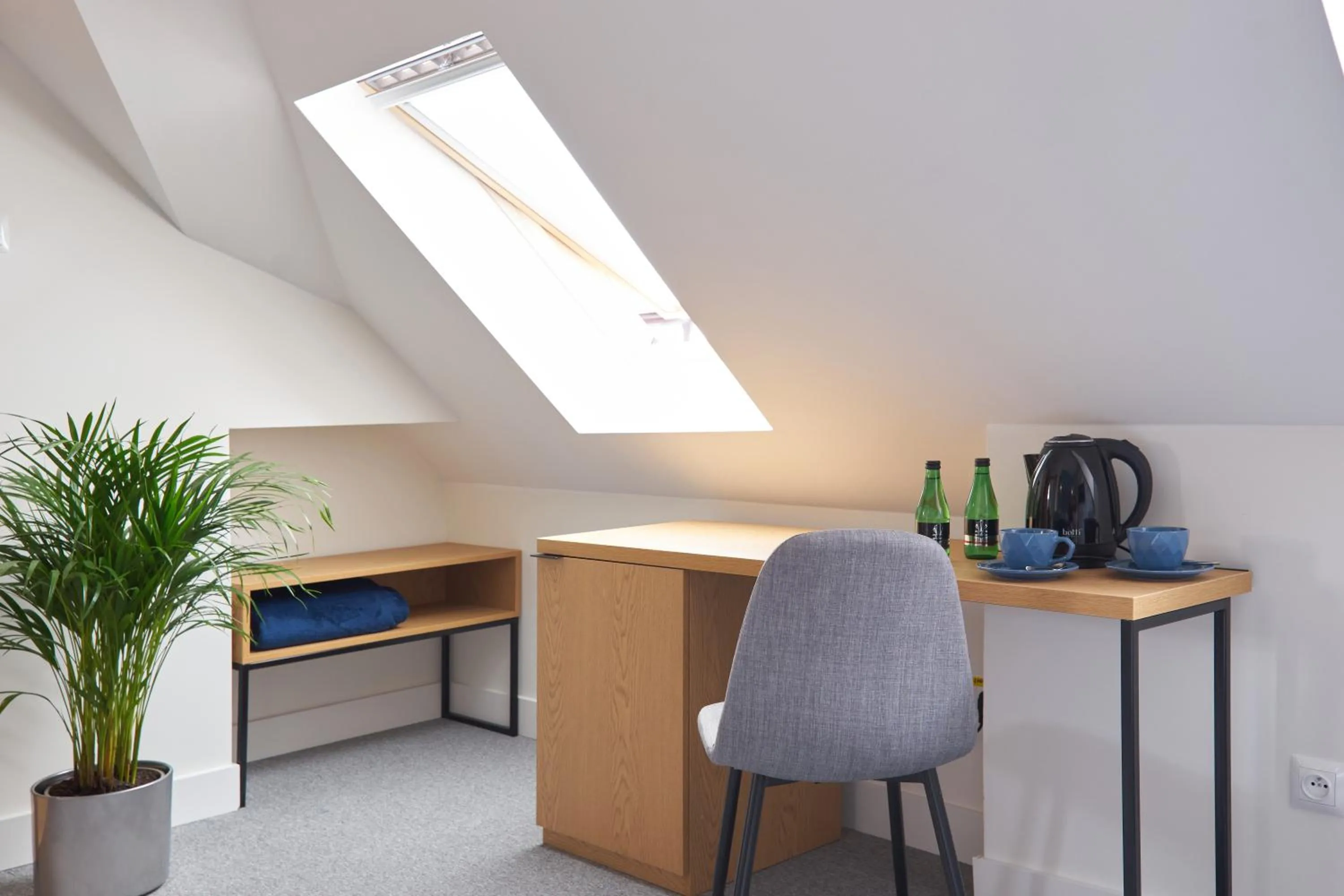 hair dresser in Apartamenty Klasztorna 25