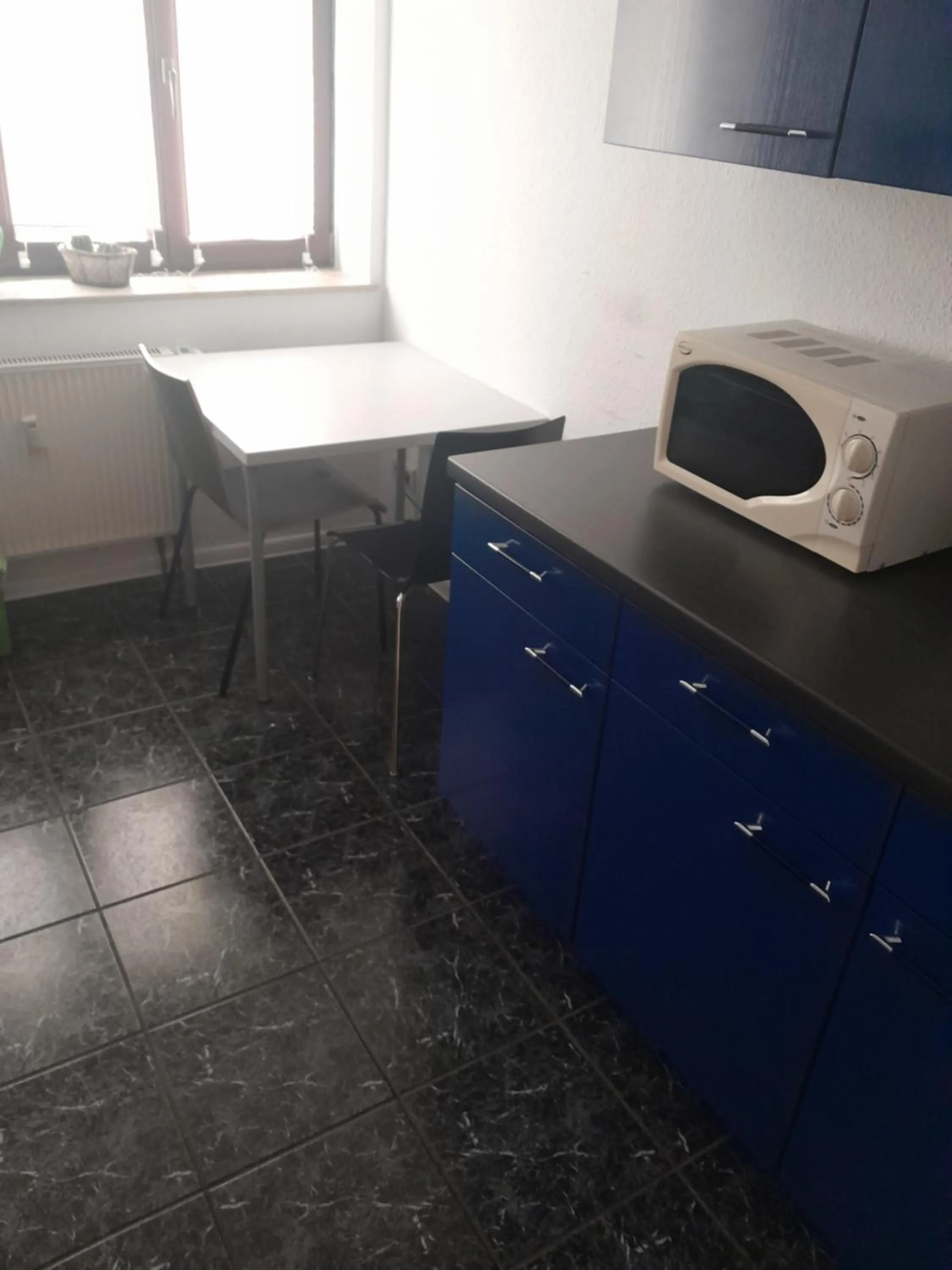 minibar in Gwuni B&B