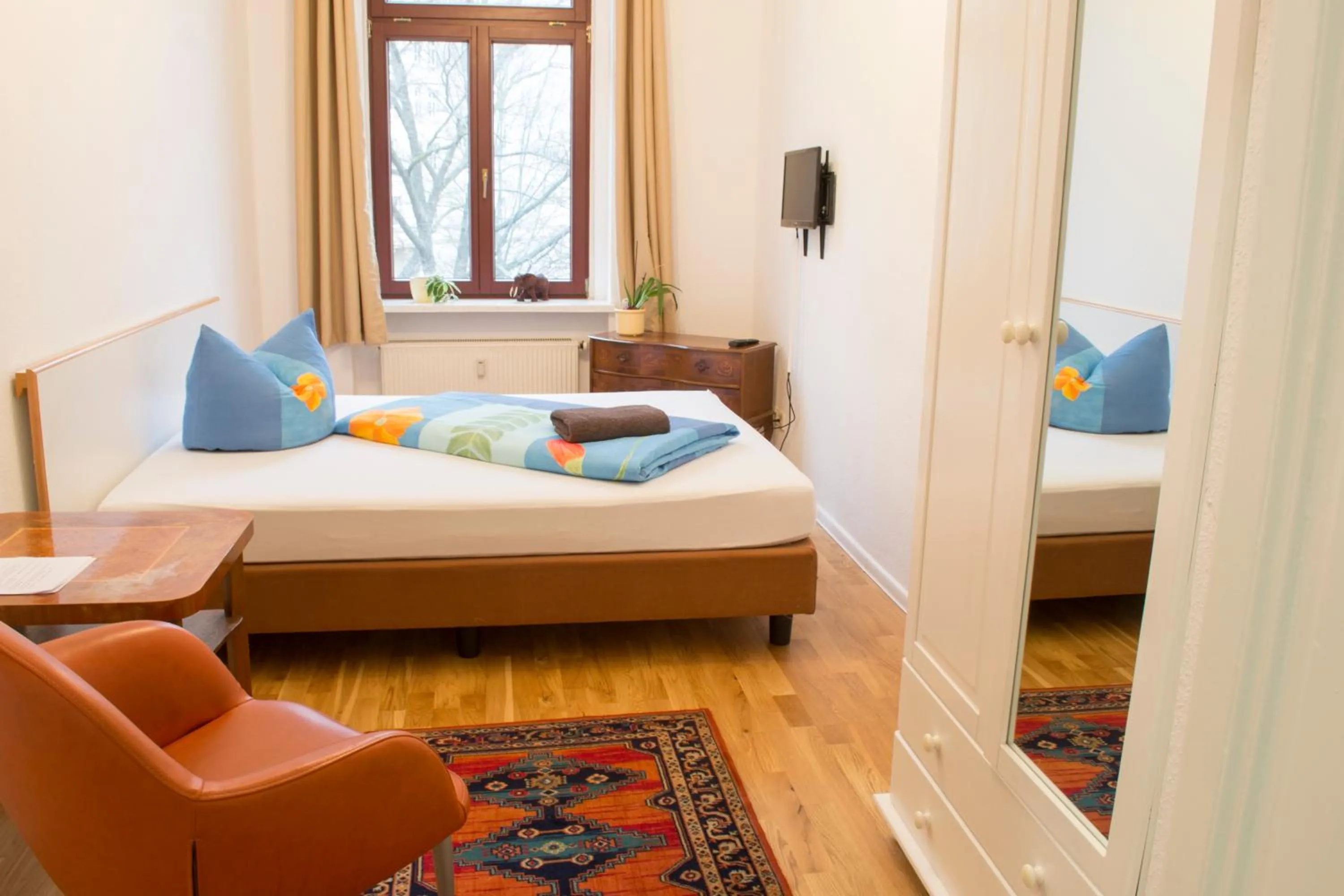 Photo of the whole room, Bed in Gwuni B&B