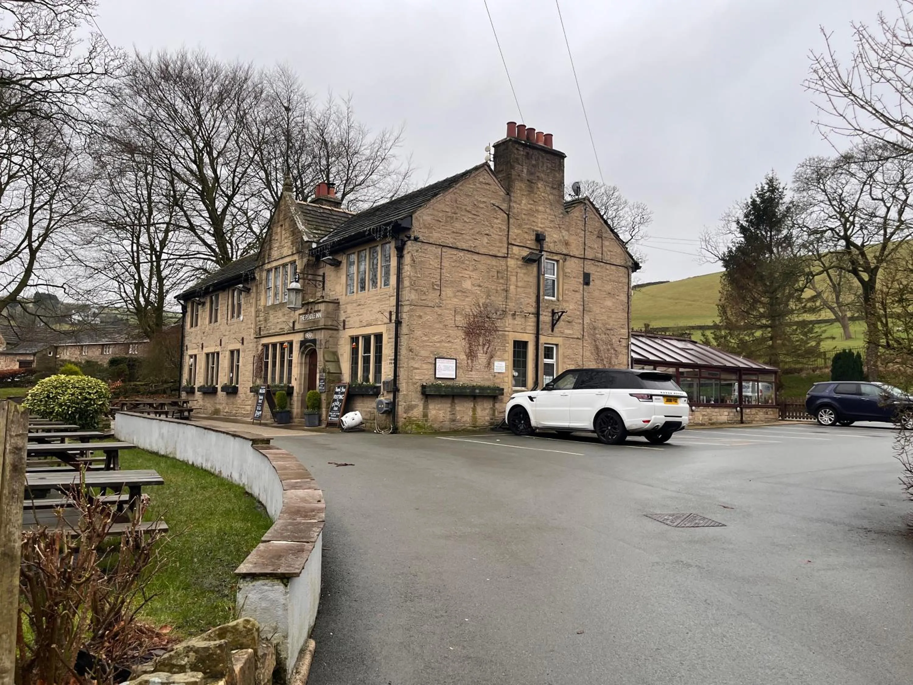 Property building in Pendle Inn