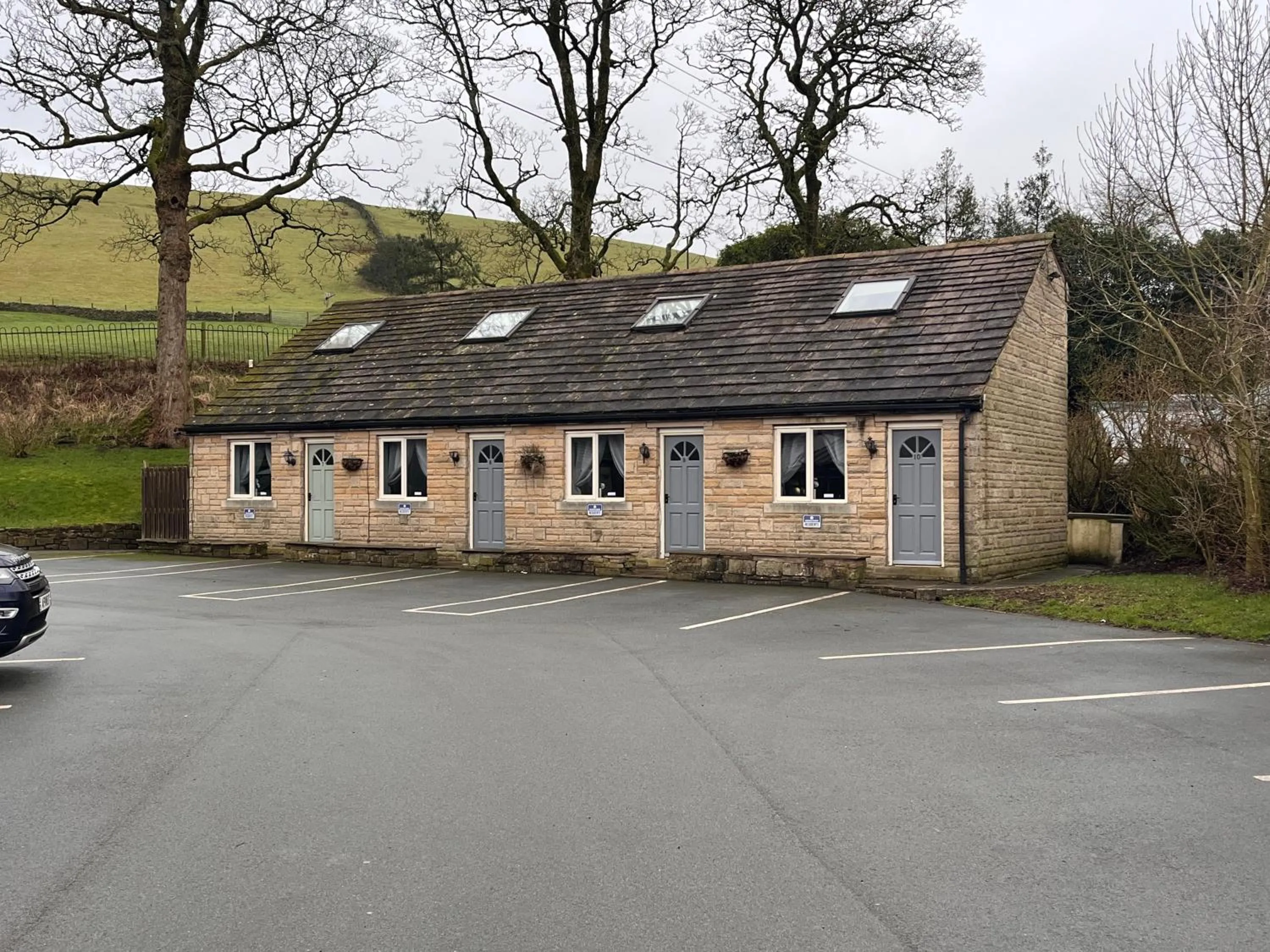 Property building in Pendle Inn