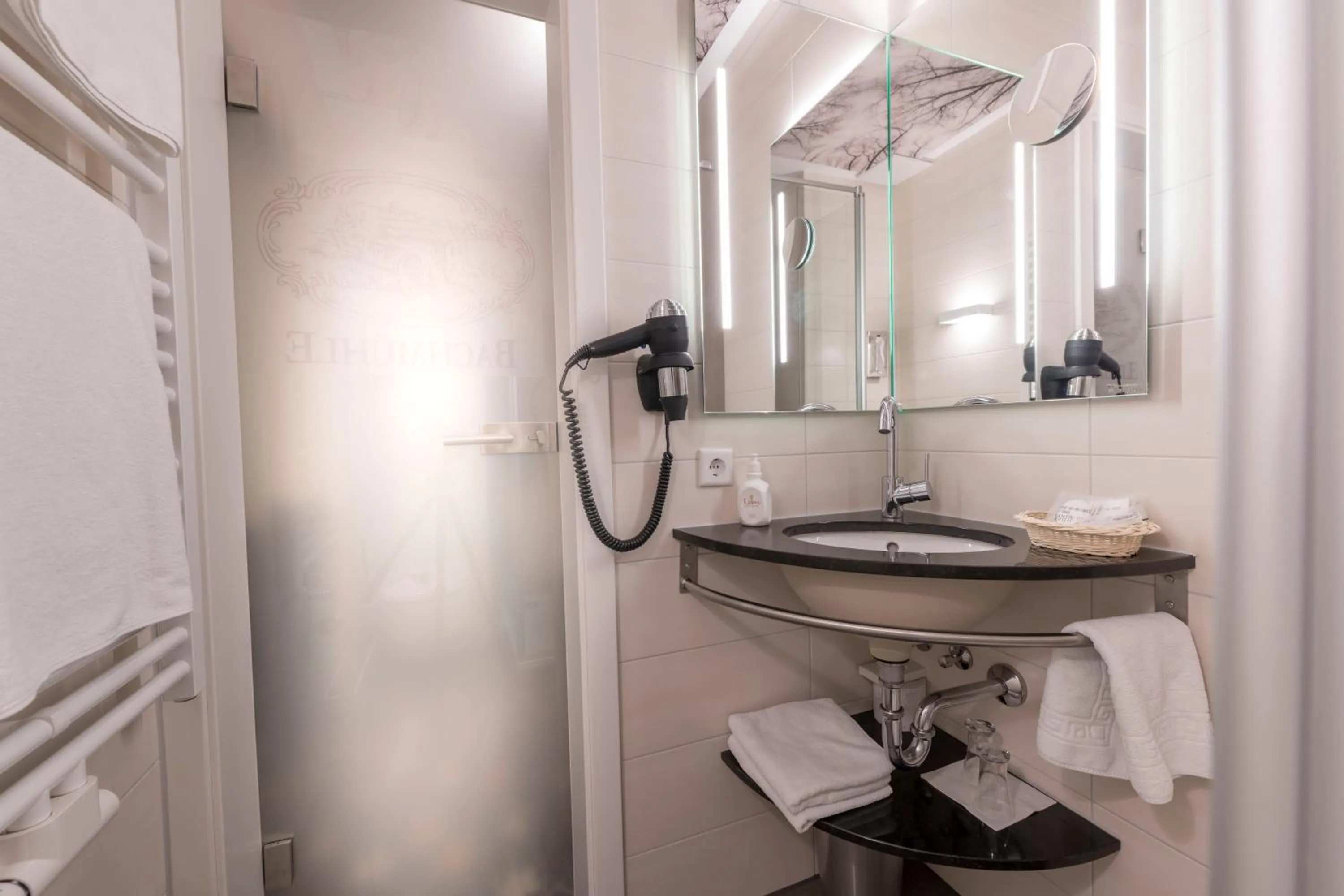 Bathroom in Hotel Bachmühle