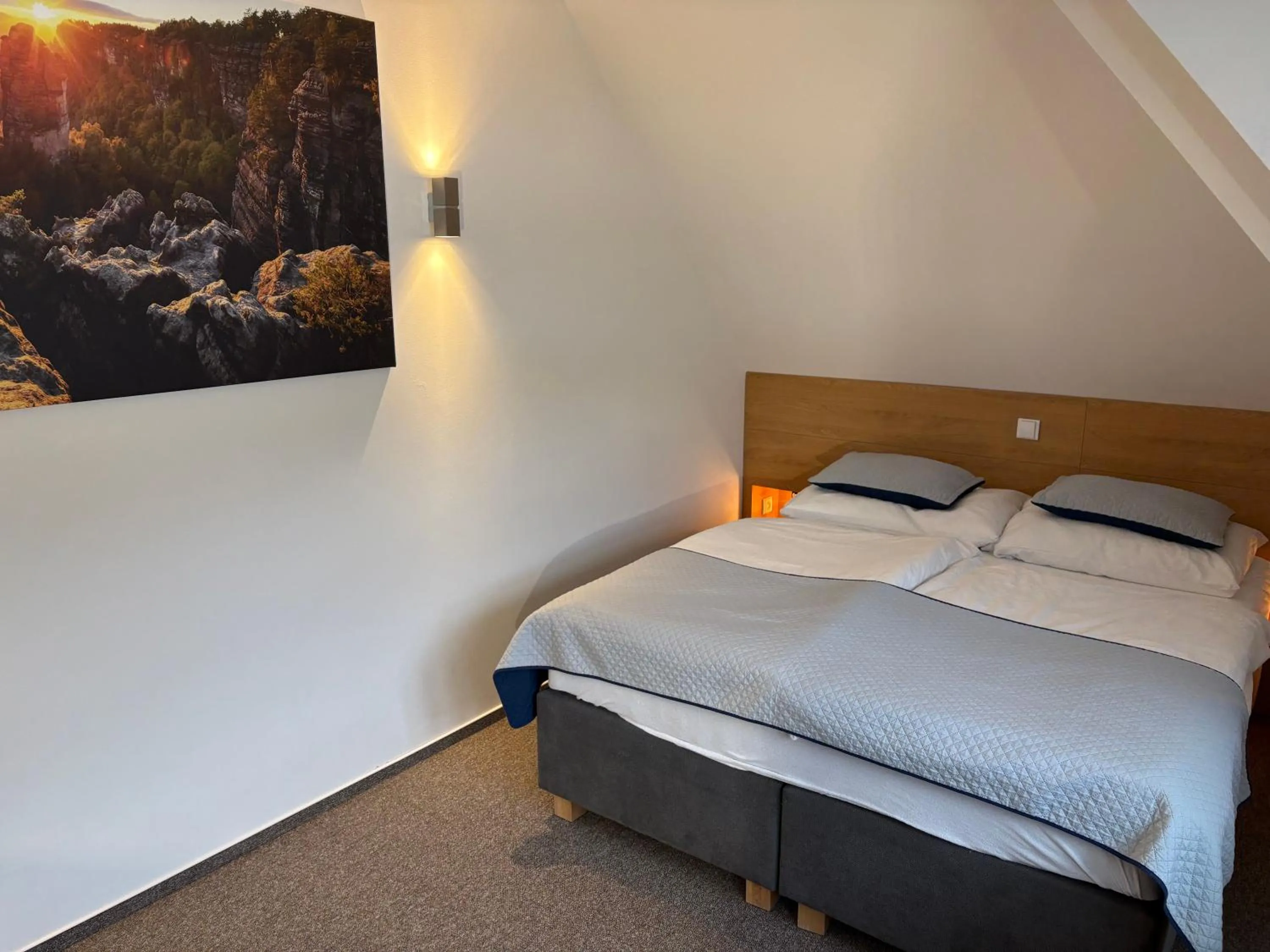 Bed in Pension Jitřenka Hřensko - Breakfast Included & Free Parking