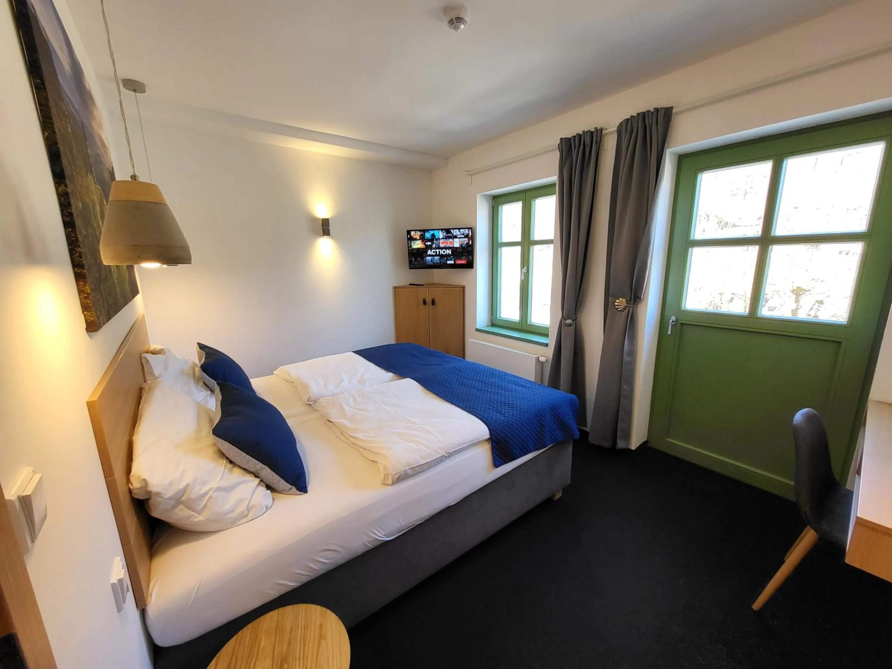 Photo of the whole room, Bed in Pension Jitřenka Hřensko - Breakfast Included & Free Parking