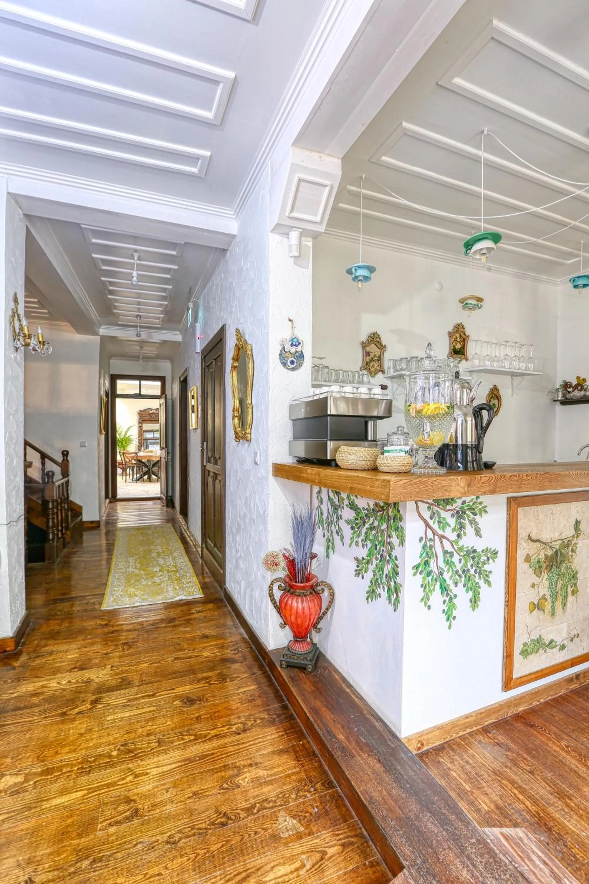 Banquet/Function facilities in Trilye Bay C Konak