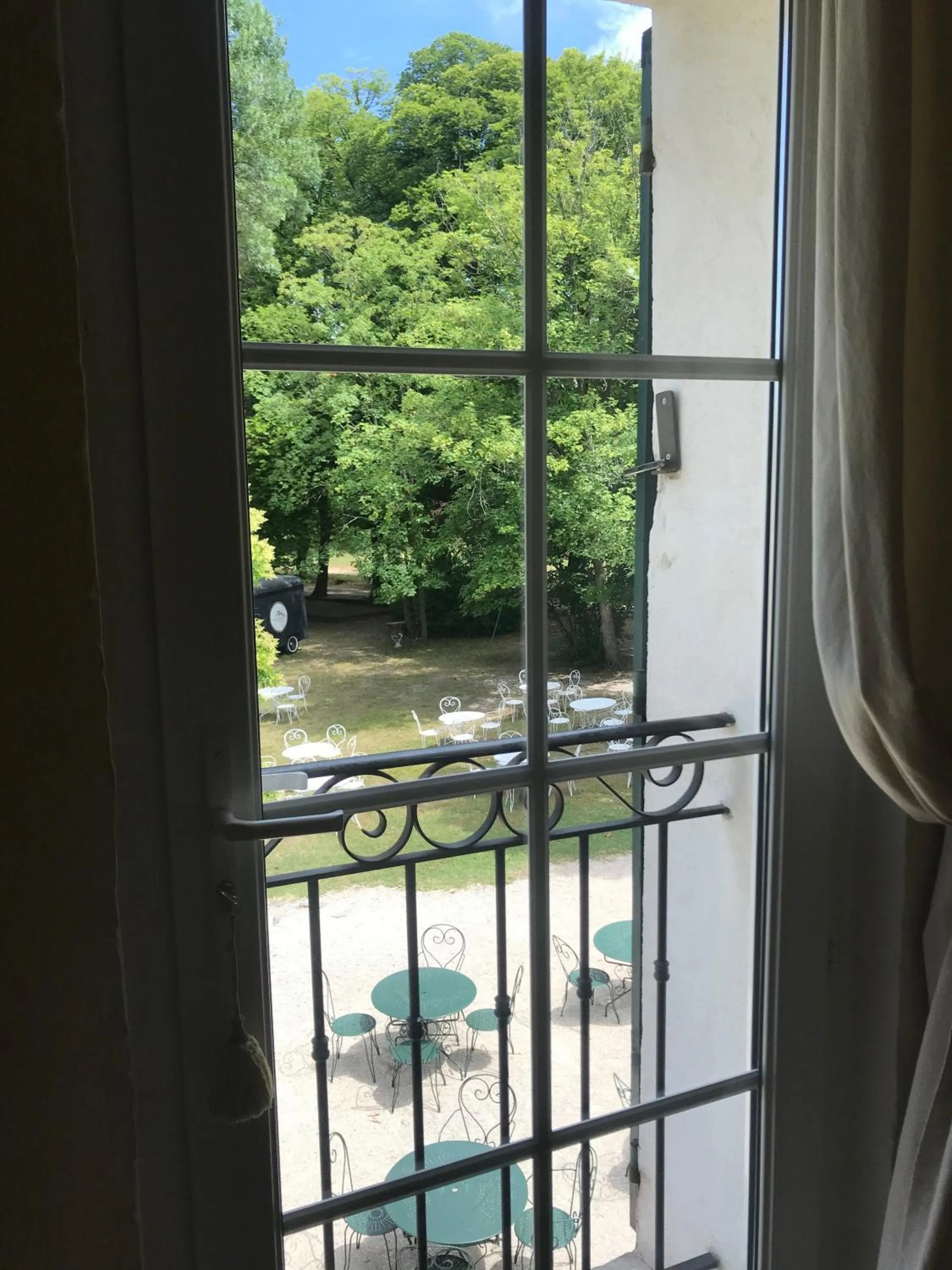 Garden view in Hôtel & SPA Ventoux Provence "Domaine des Tilleuls"