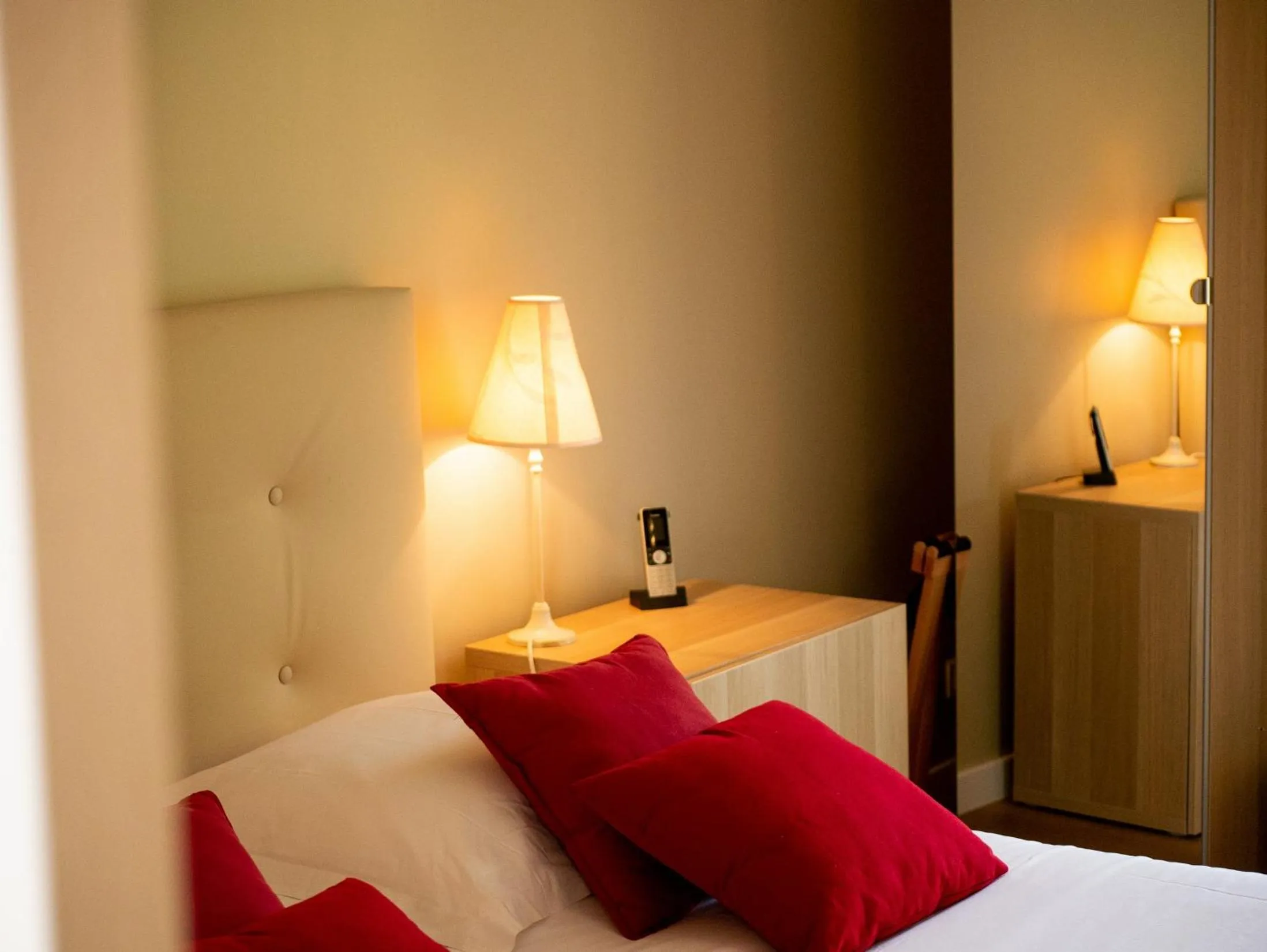 Bedroom, Bed in Hôtel & SPA Ventoux Provence "Domaine des Tilleuls"