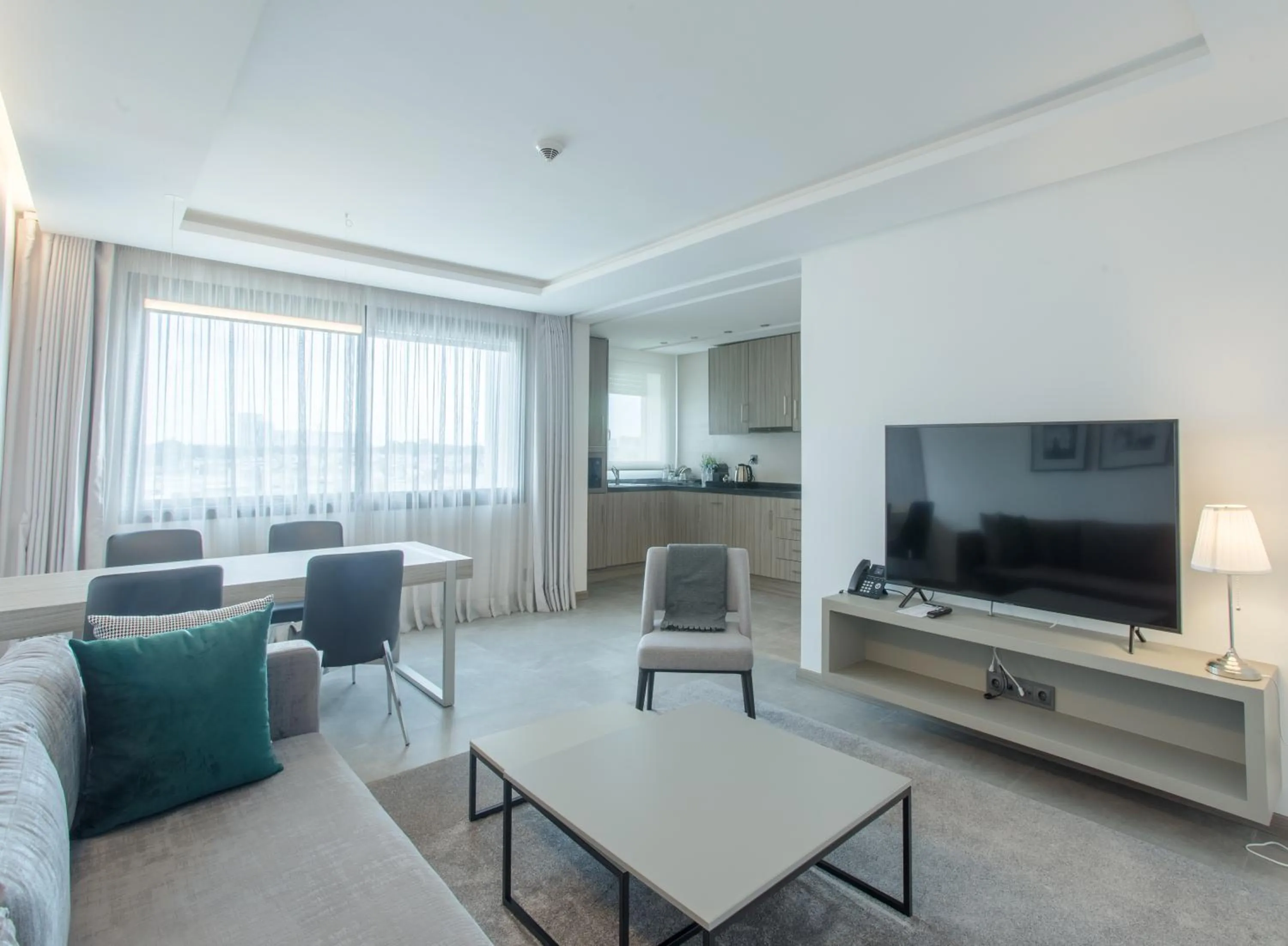 Photo of the whole room in Makass Appart Hotel