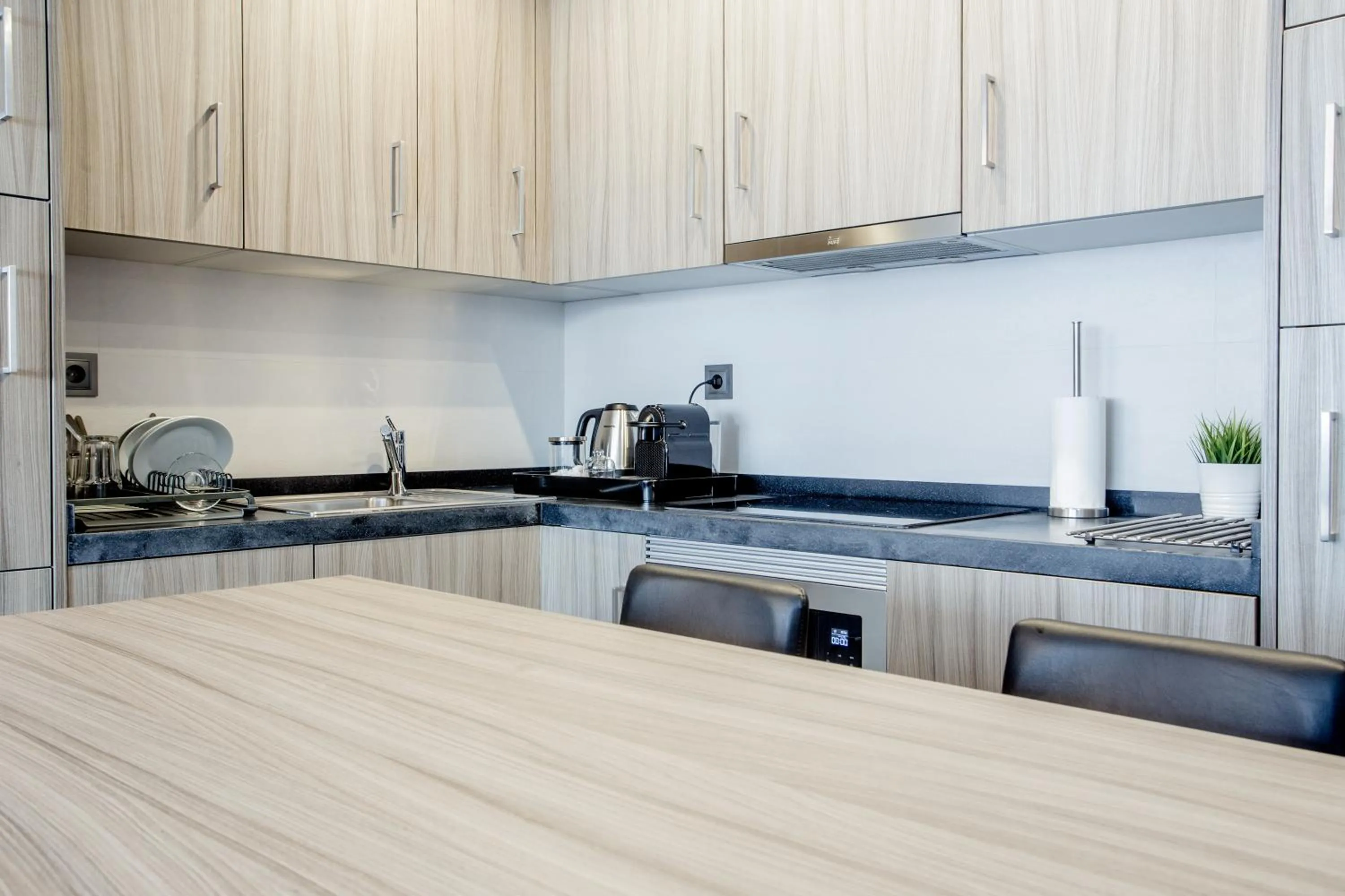 Kitchen or kitchenette in Makass Appart Hotel