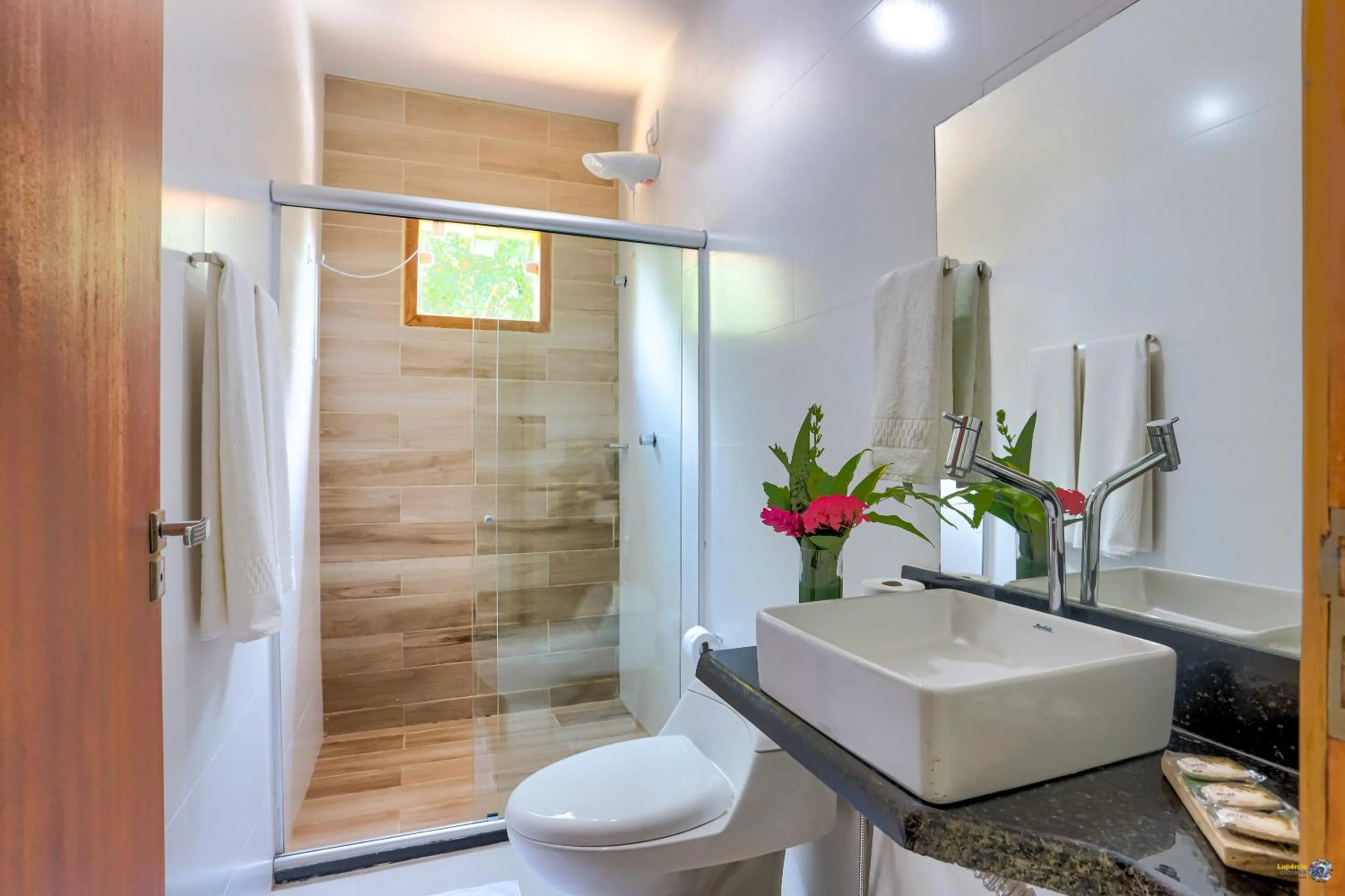 Bathroom in Pousada Terra Mar Way