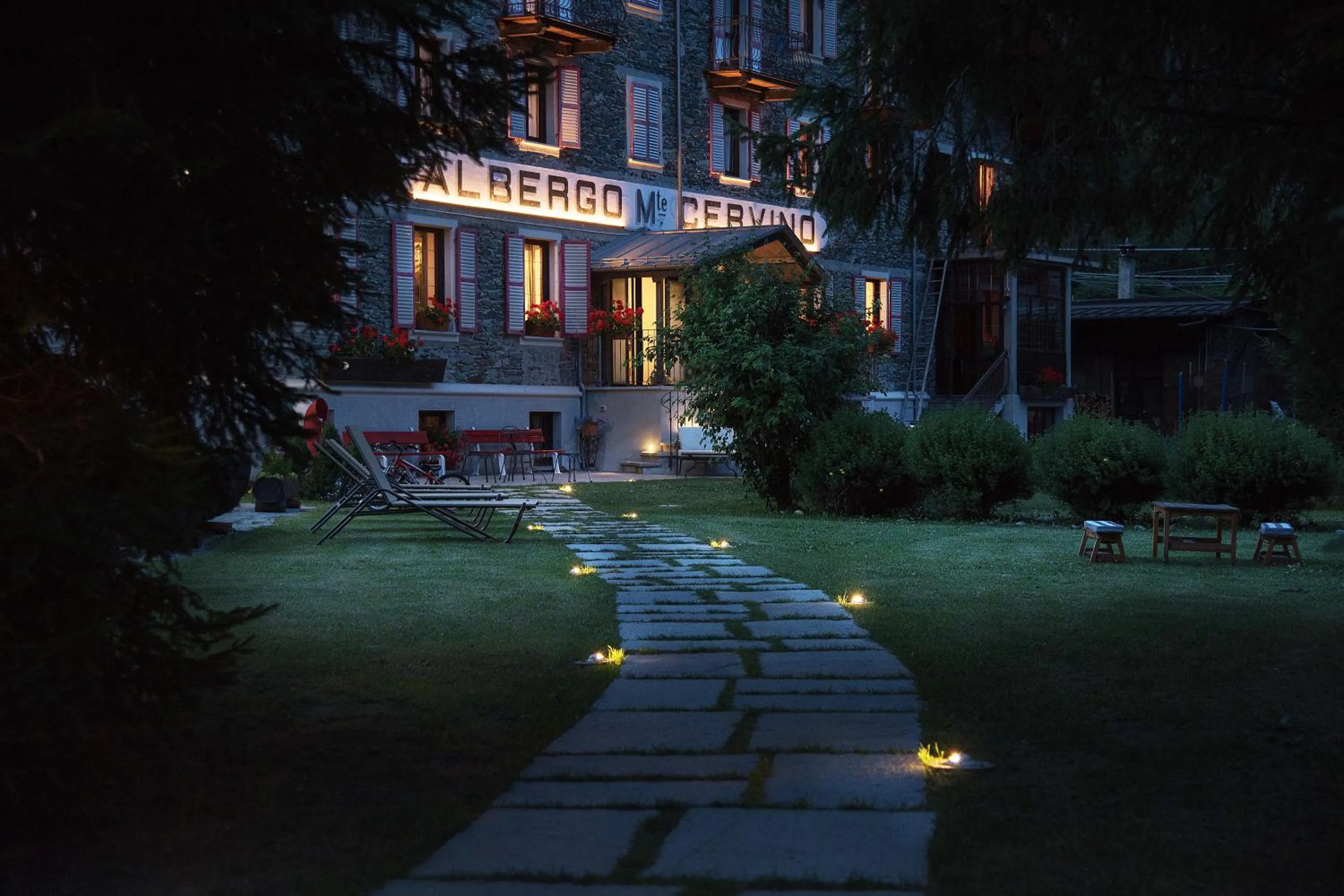 Night in Albergo Monte Cervino