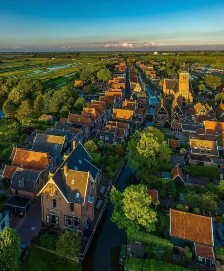 Oude Postkantoor de Rijp