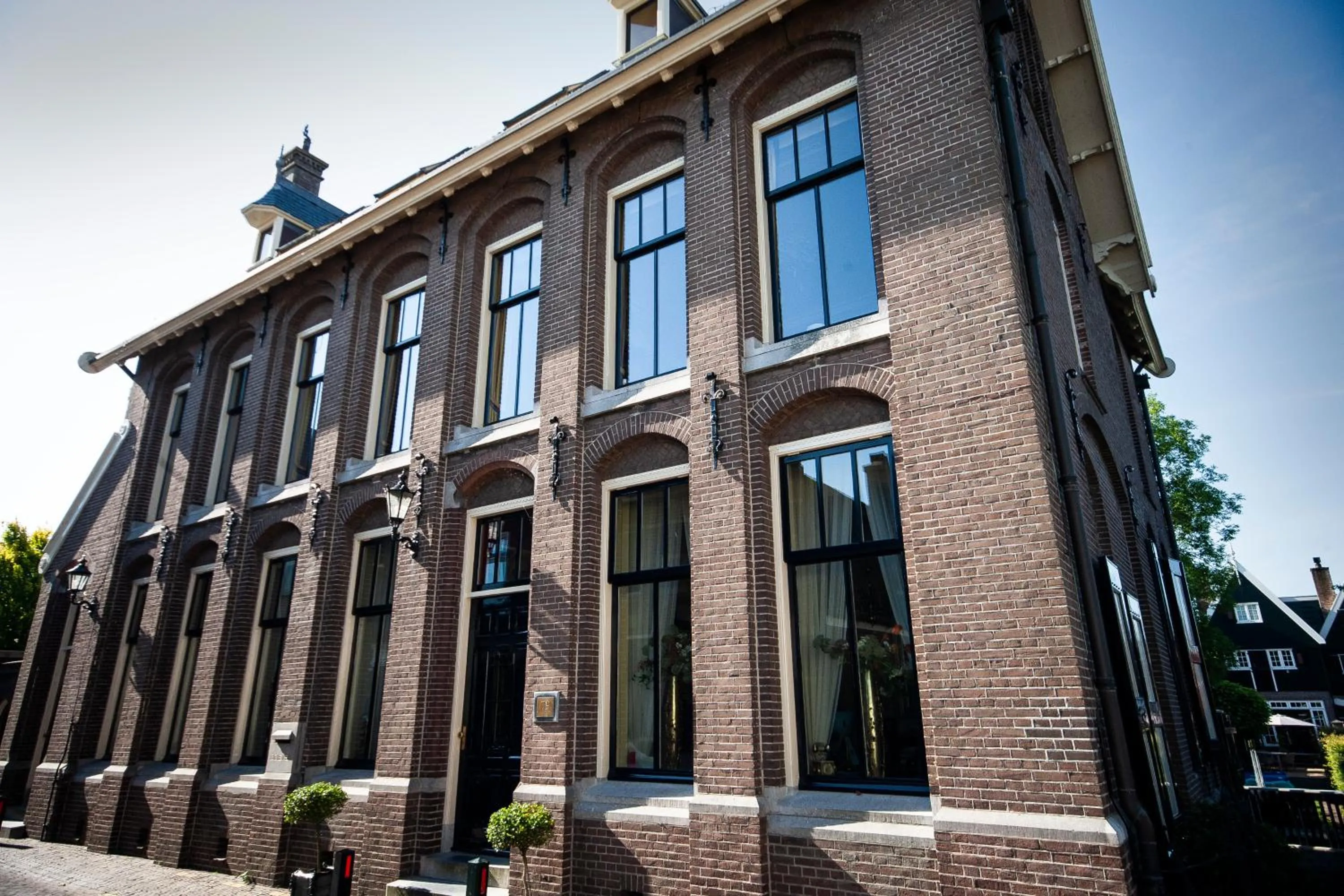 Property building in Oude Postkantoor de Rijp