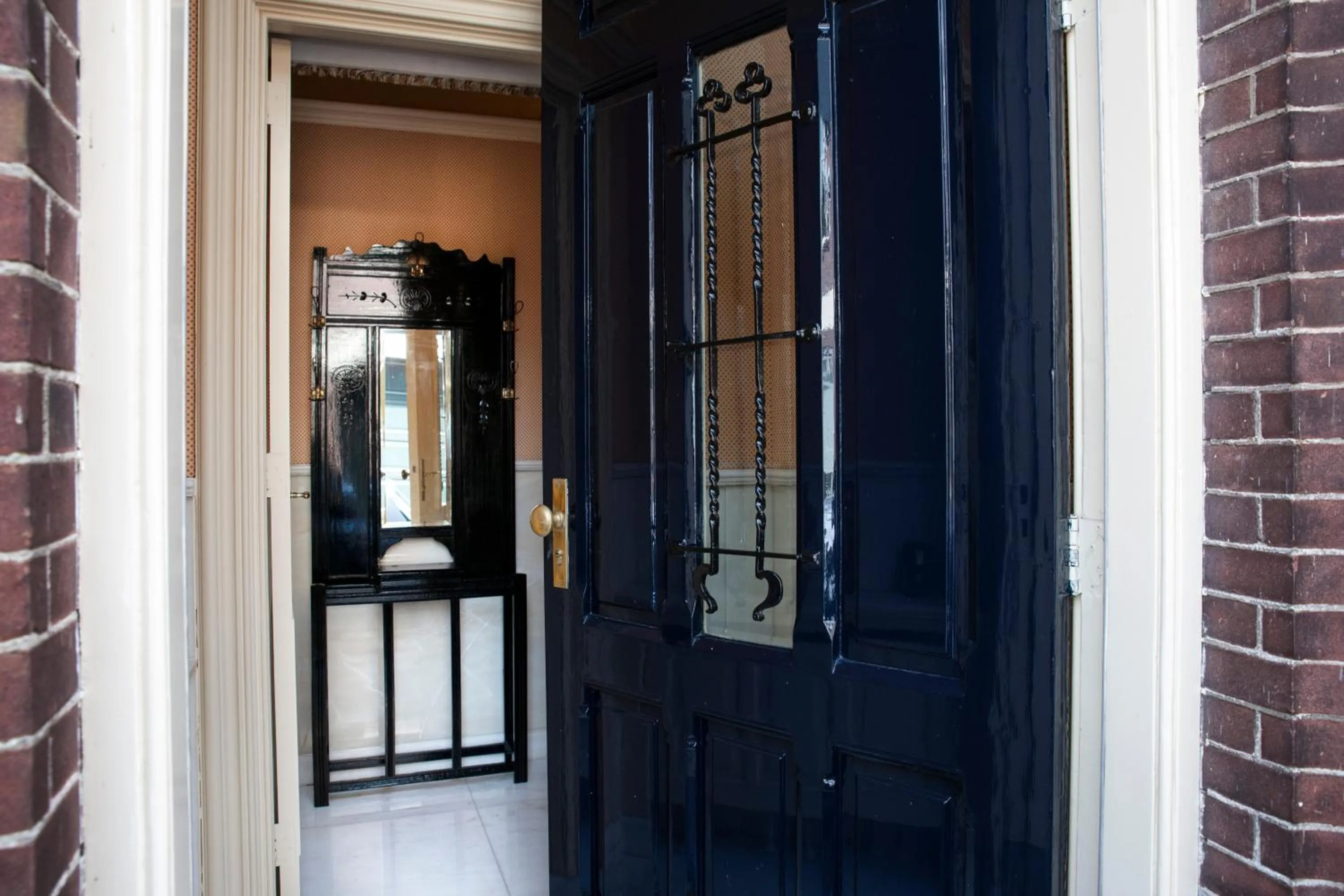 Facade/entrance in Oude Postkantoor de Rijp