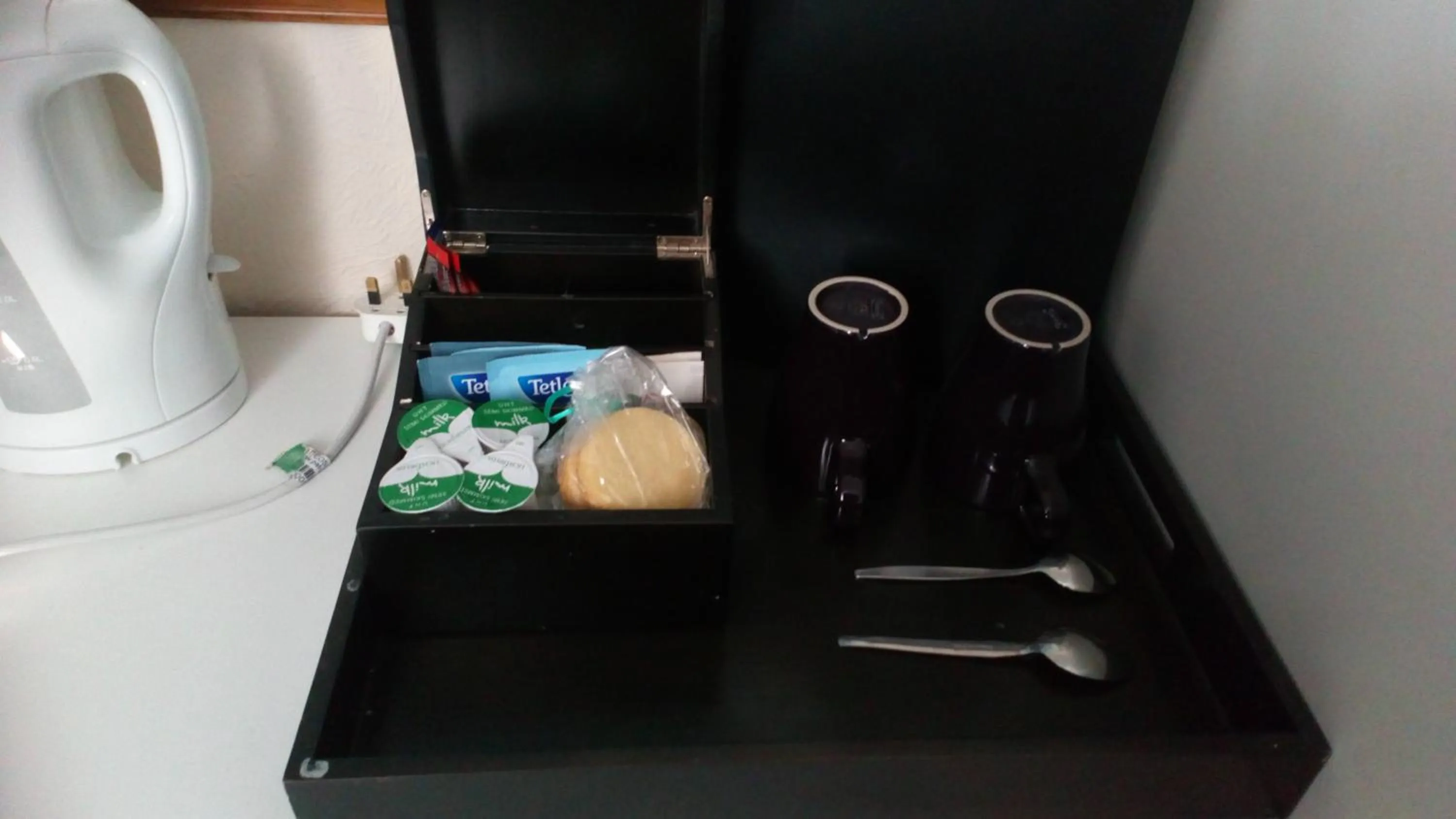 Food and drinks, Coffee/Tea Facilities in Rob Roy Guest House