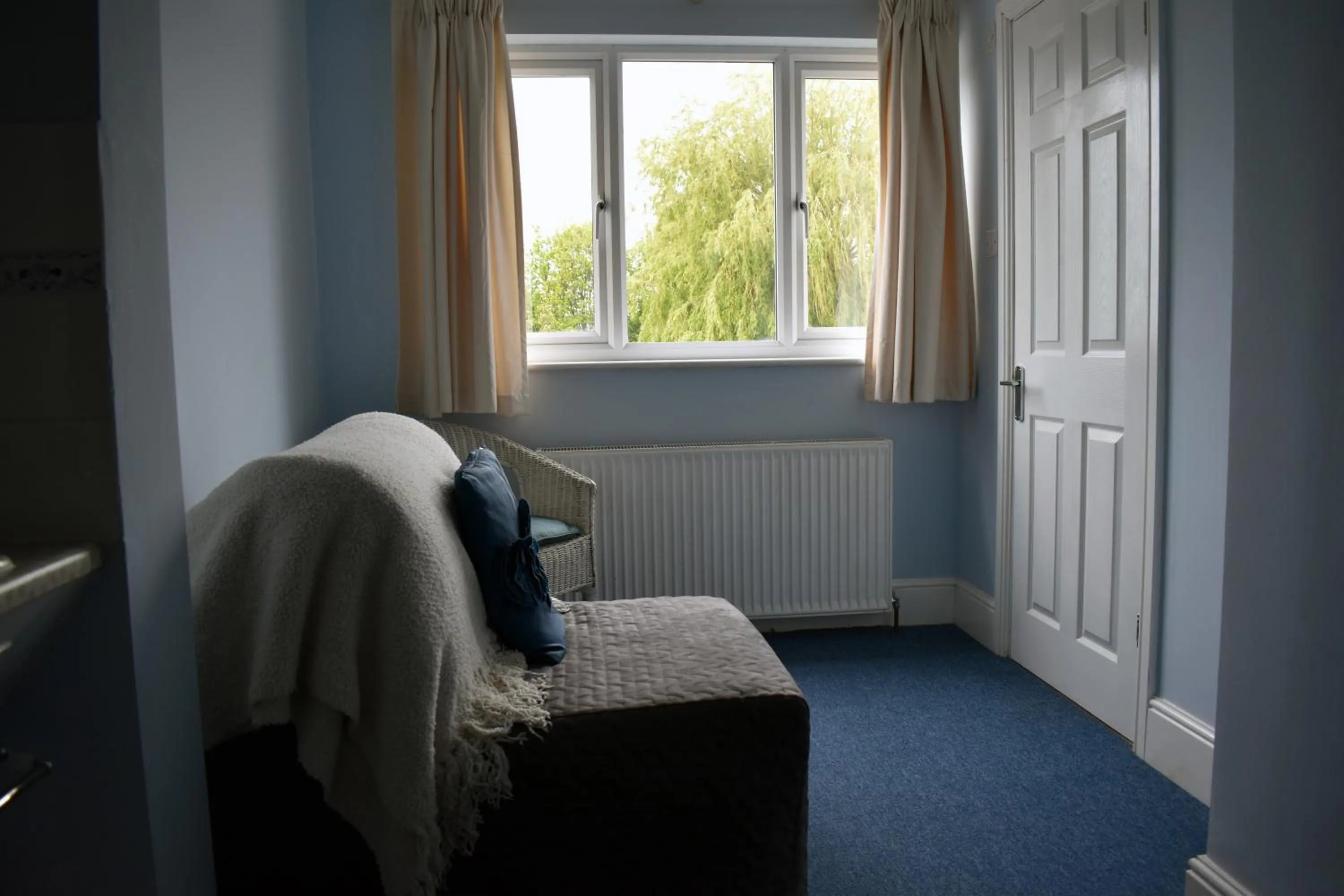 Bedroom, Bed in Rob Roy Guest House