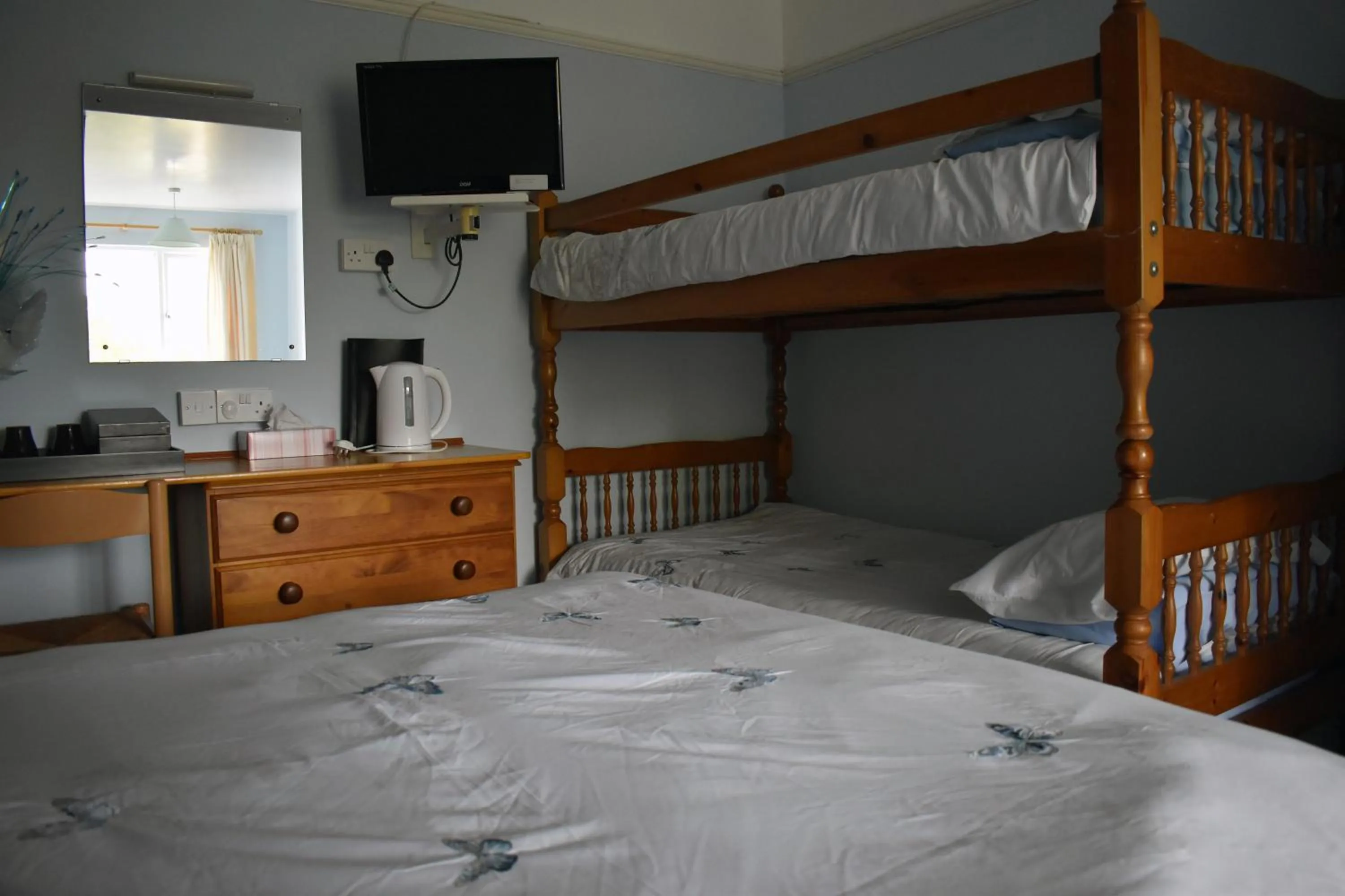 Bedroom, Bed in Rob Roy Guest House