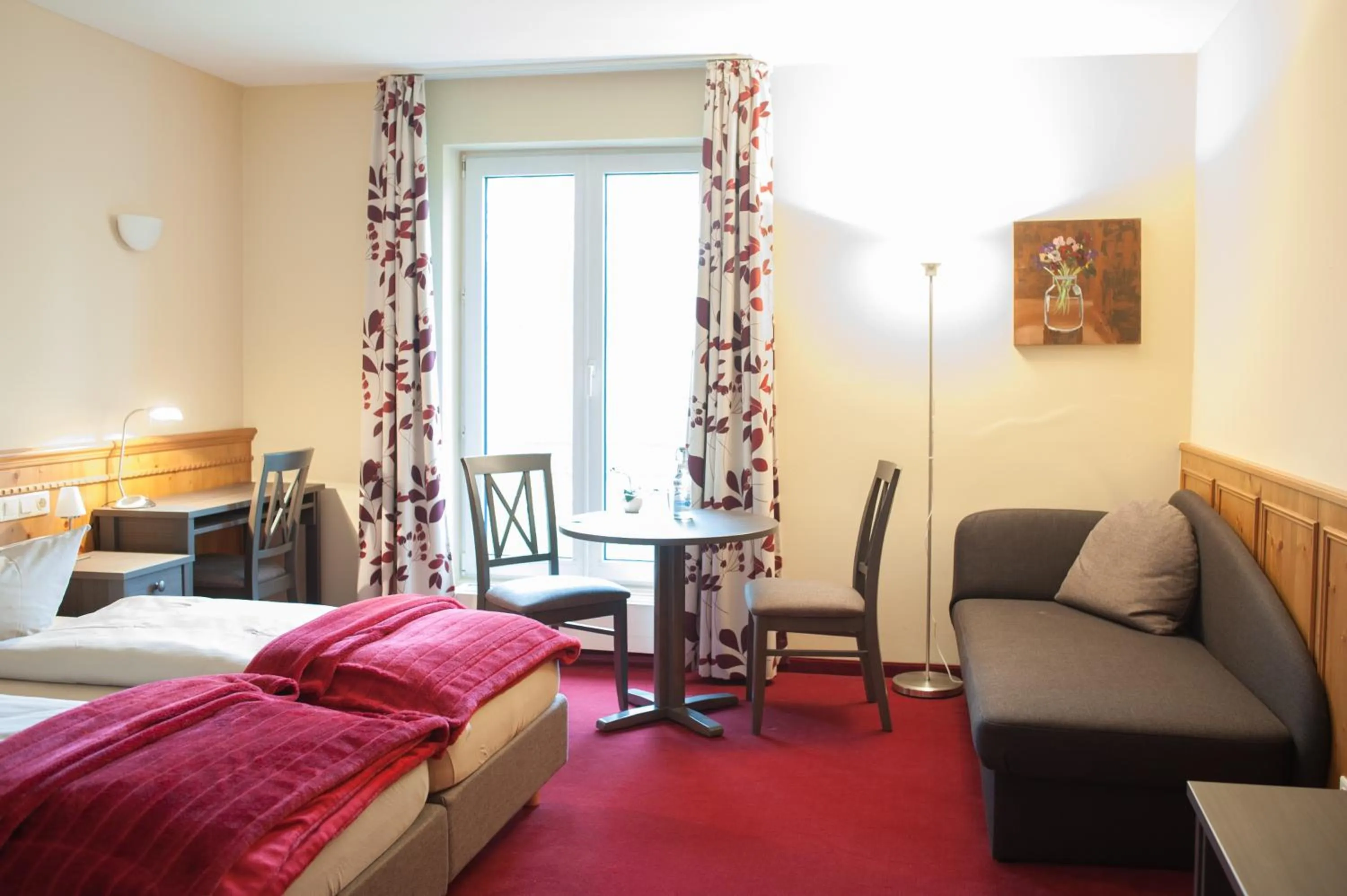 Photo of the whole room, Bed in Gästehaus Alte Schule