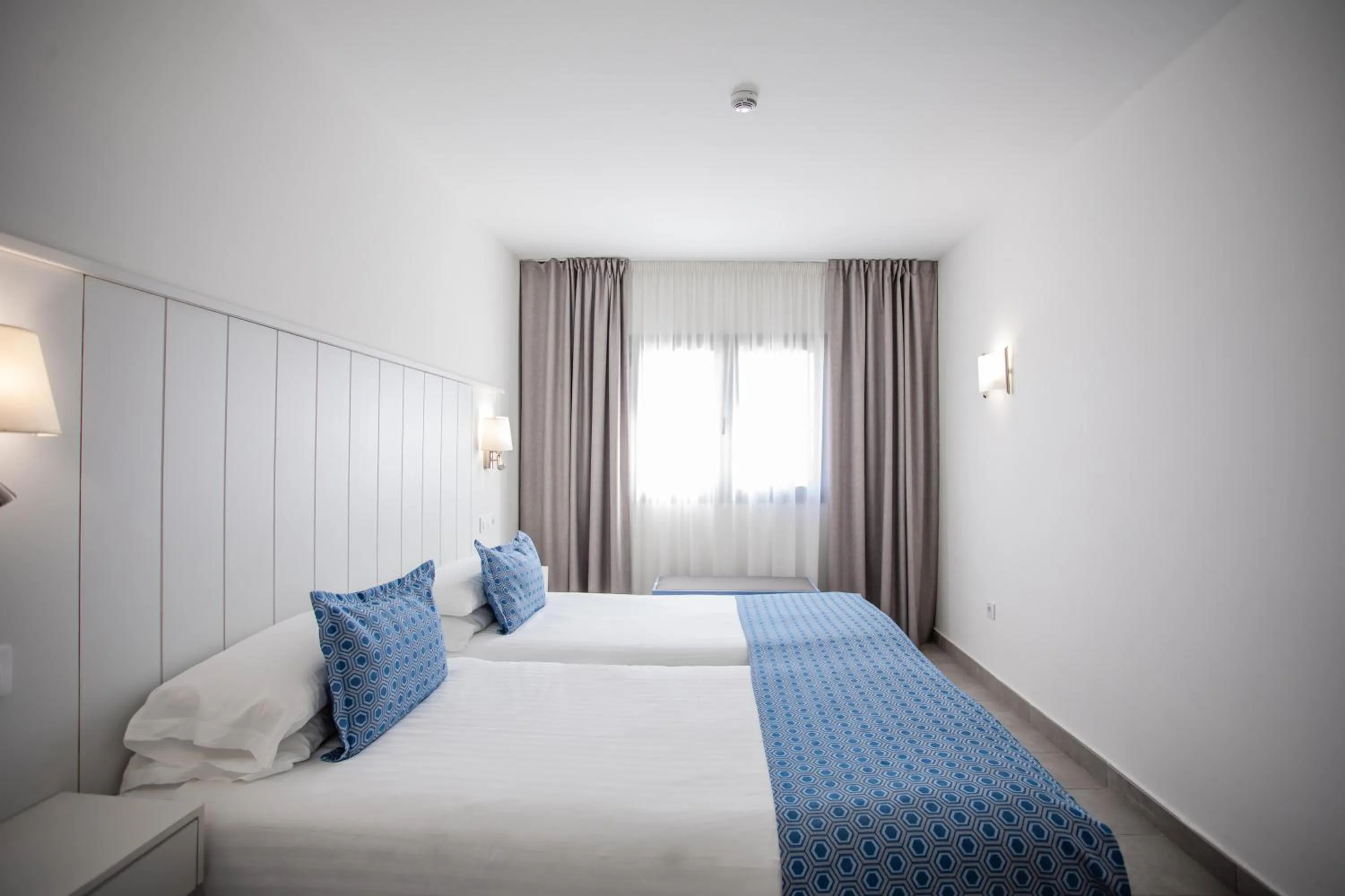 Photo of the whole room, Bed in Caybeach Princess