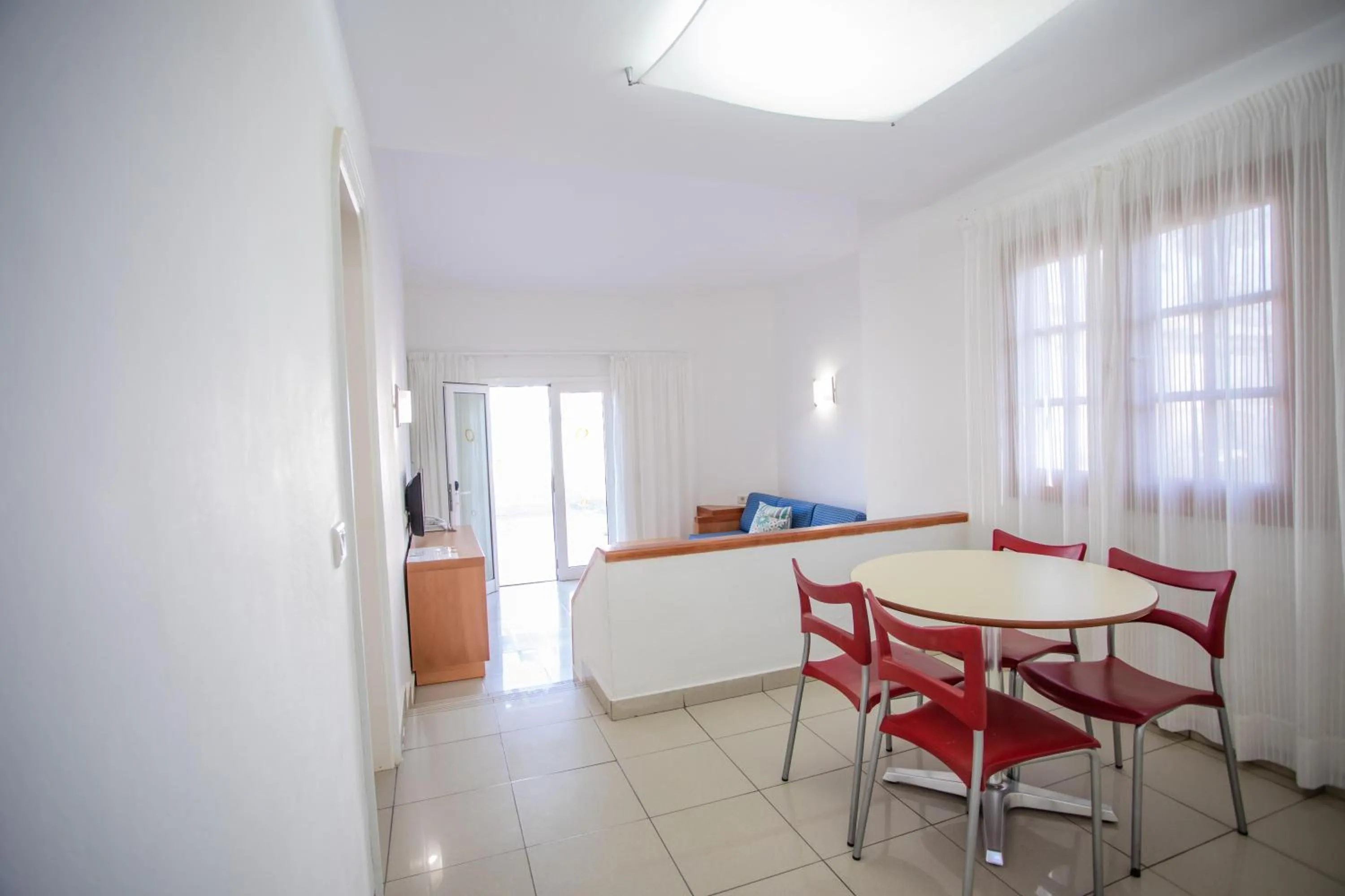 Photo of the whole room in Caybeach Princess