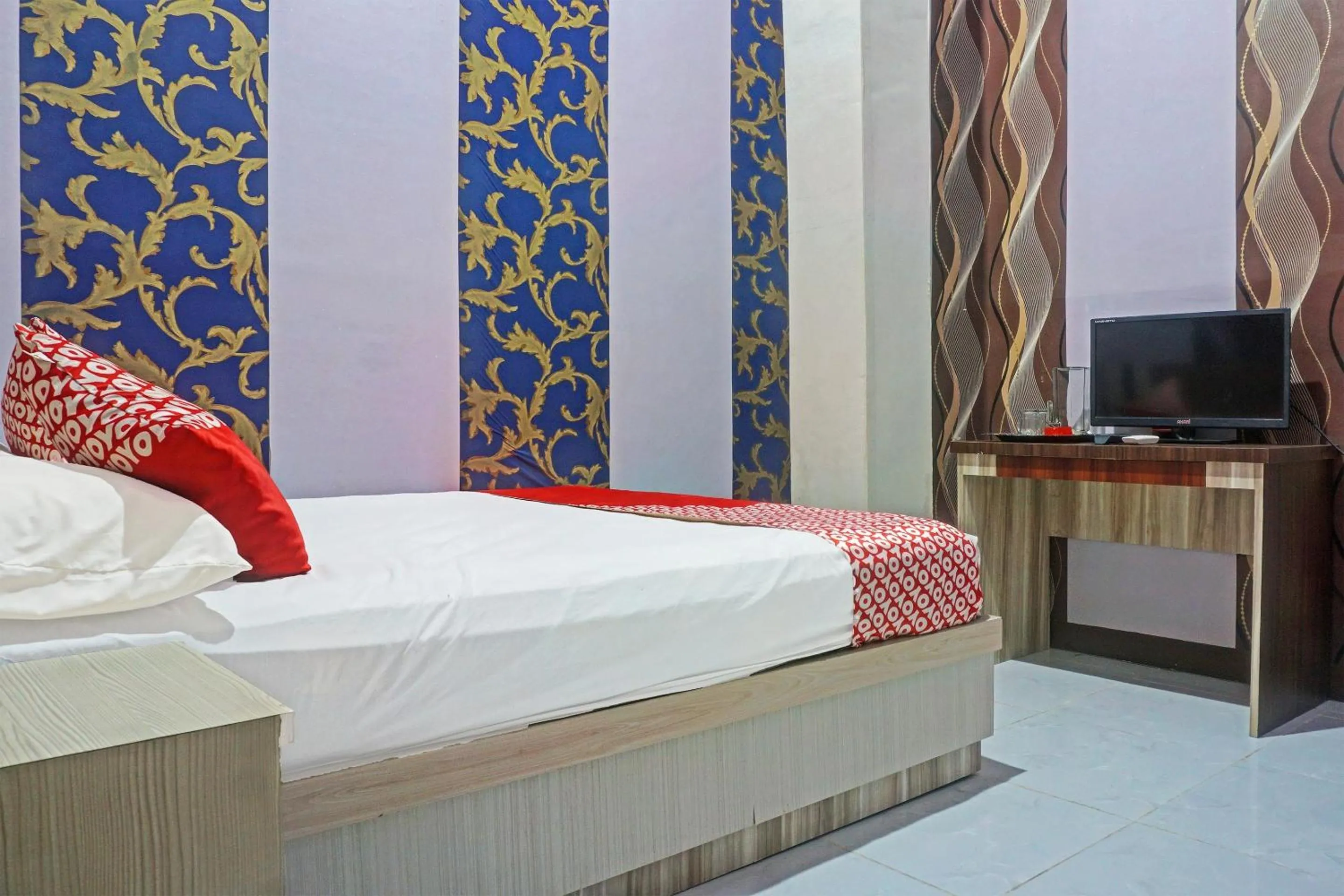 Bedroom, Bed in Collection O 91488 Hotel Lingkarsut Jeneponto Near Patung kuda, Jeneponto