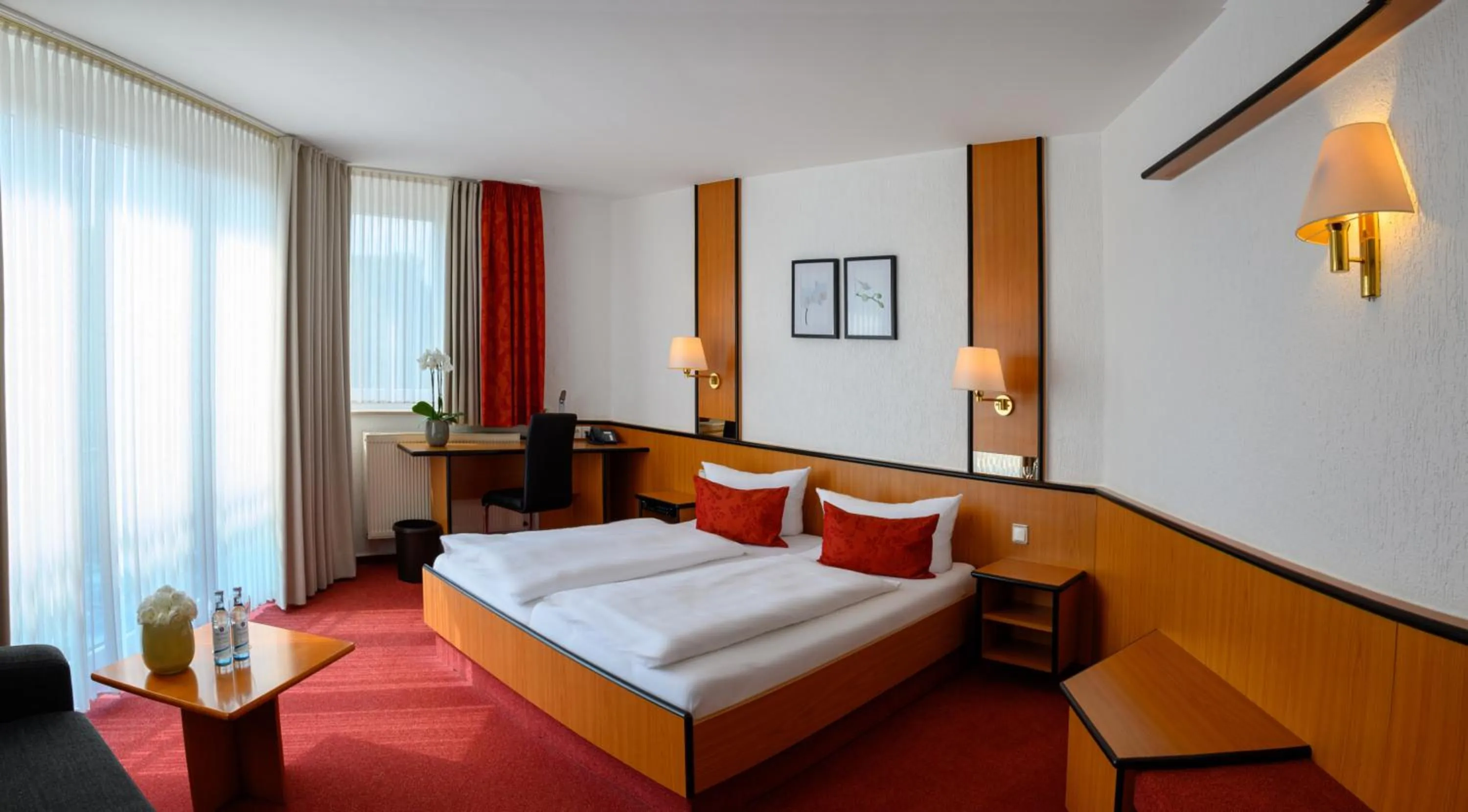 Photo of the whole room, Bed in Hotel am Wasserfall