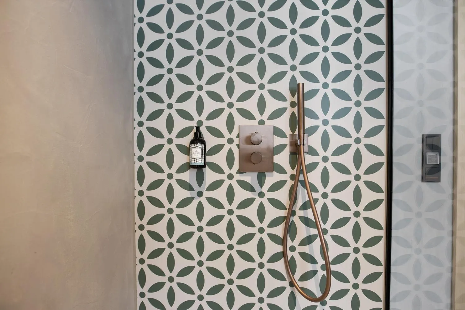 Shower in Amrai Suites