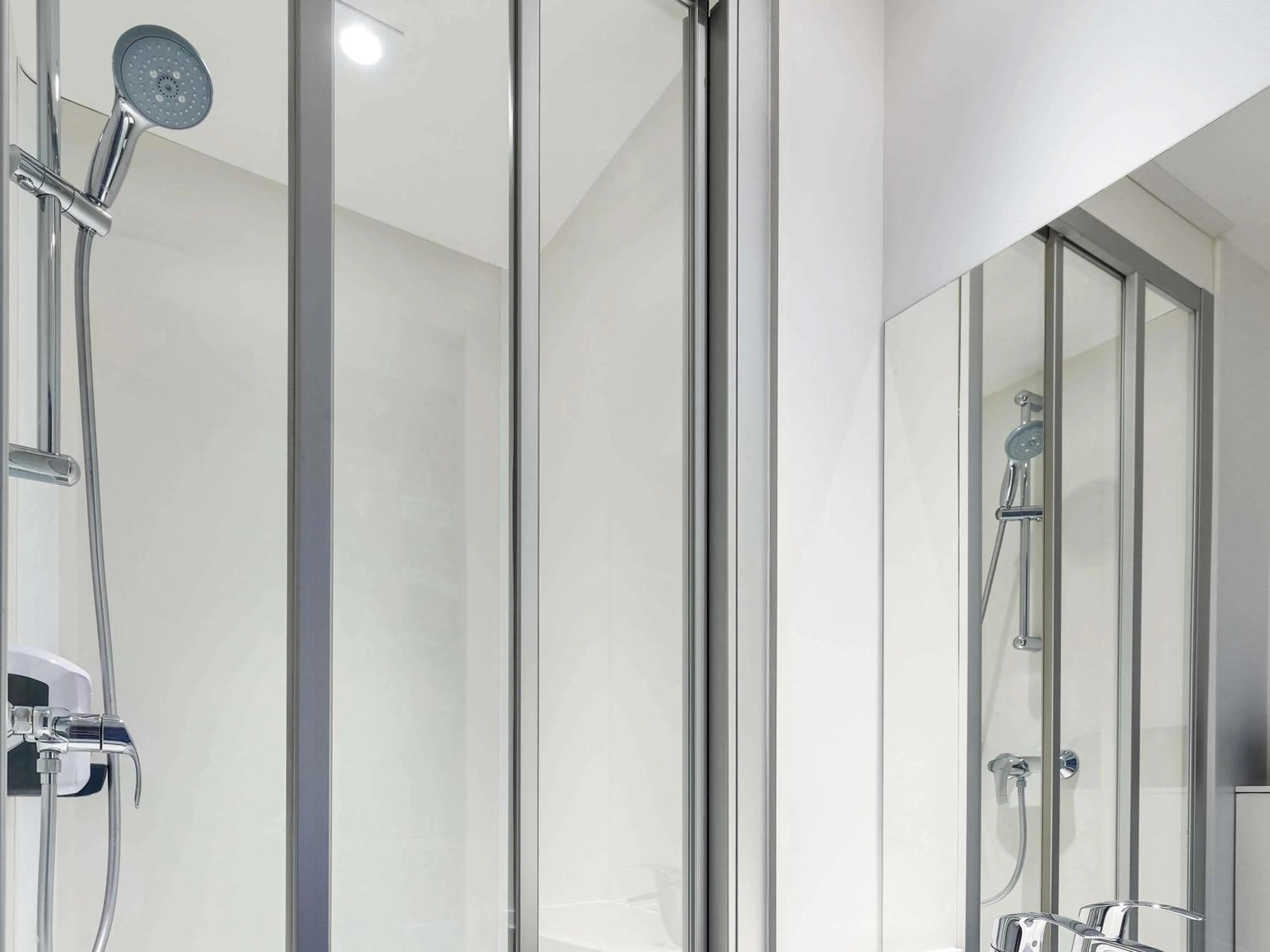 Bedroom in hotelF1 Marseille EST