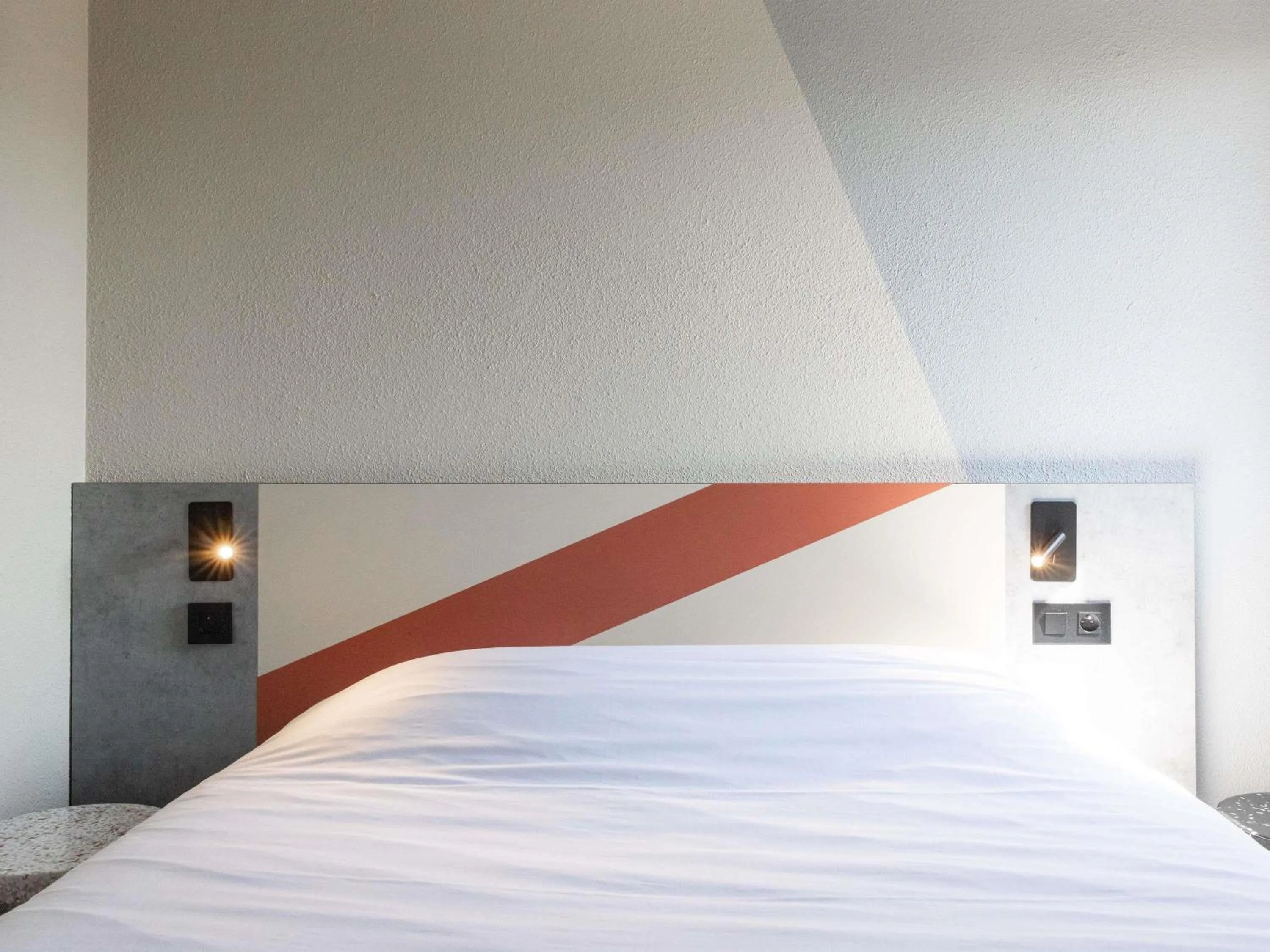 Bedroom, Bed in Ibis budget Béziers Est Mediterranée A9 / A75