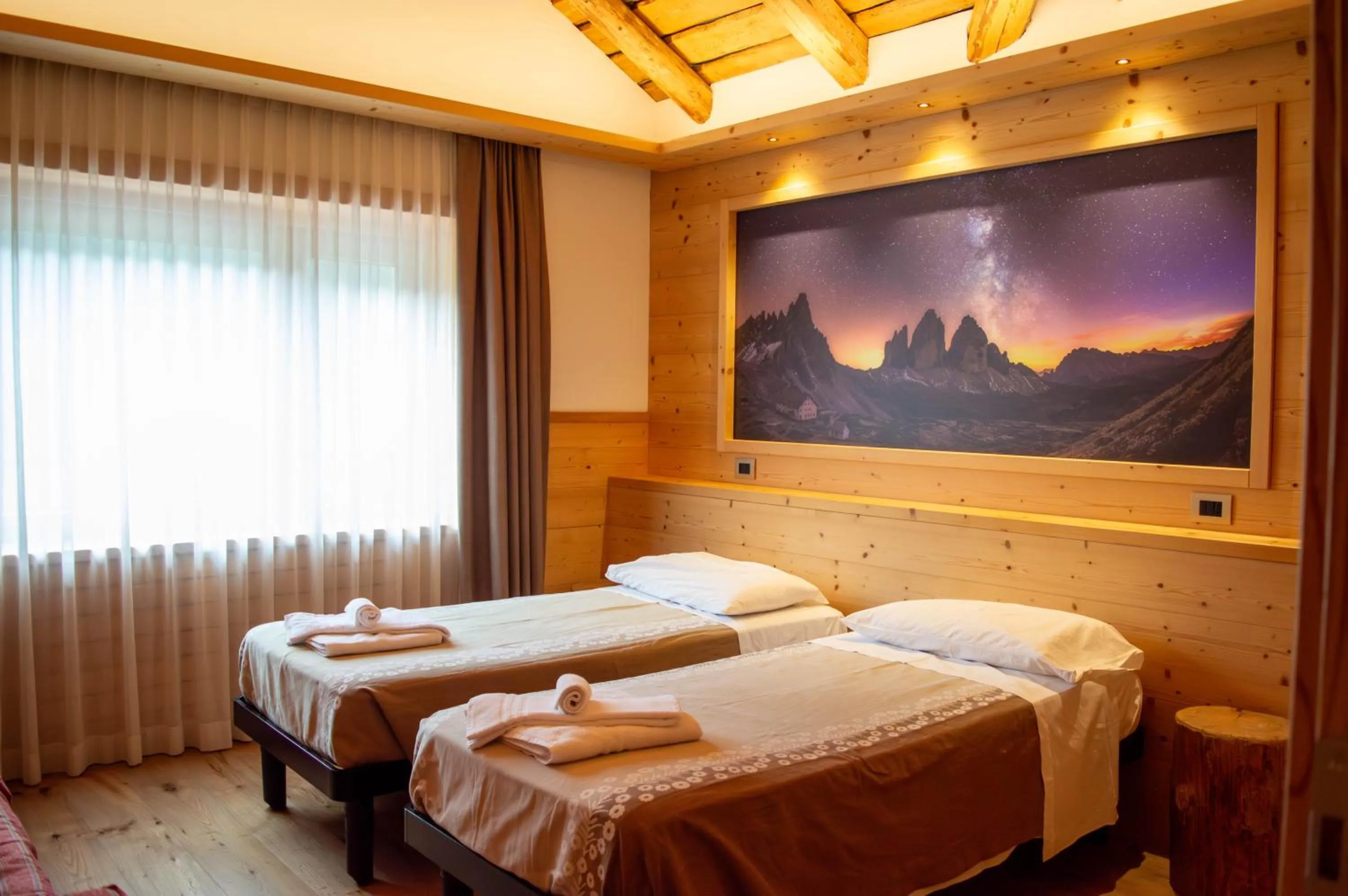 Superior Triple Room Dolomiti in Hotel Serena - Tre Cime Views